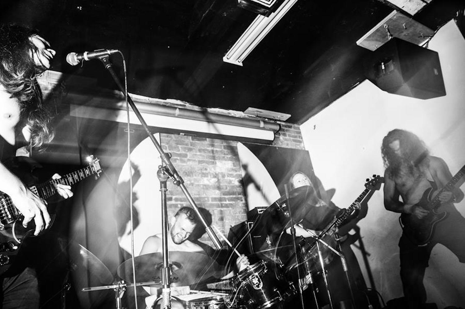 Liturgy livephoto 990000079e04513c