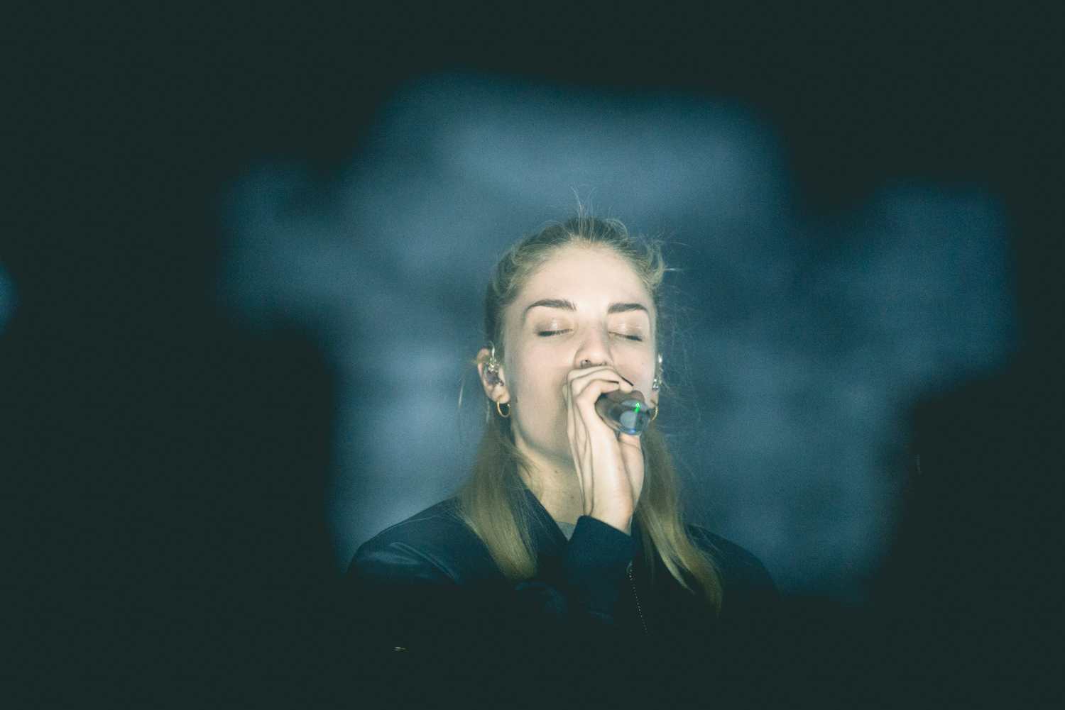 London Grammar Good Room 3 2 17 Julia Drummond 17