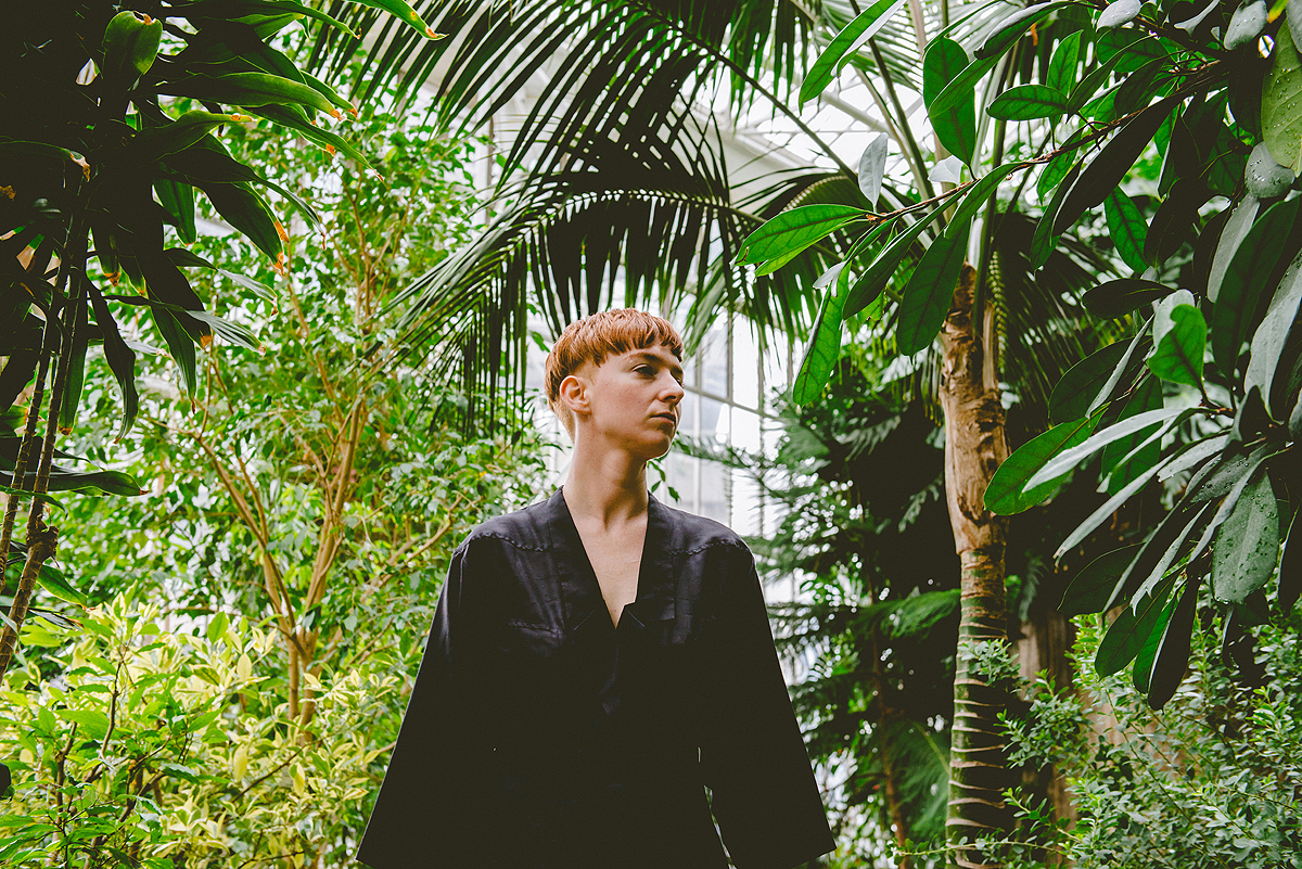 Lone Lady 100615 Portraits Gaelle Beri01