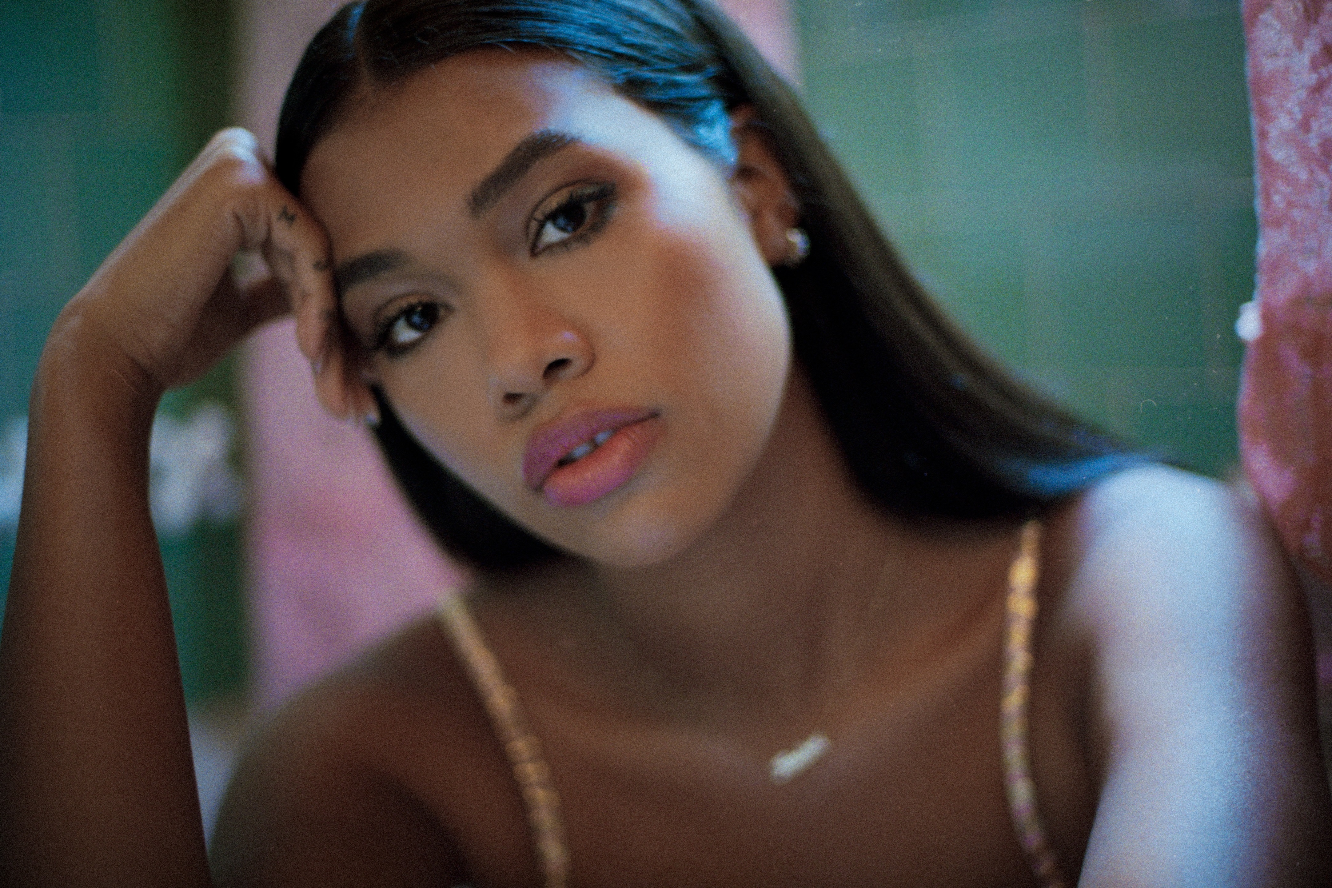 Love Me Right Press Shot 1 Low Res