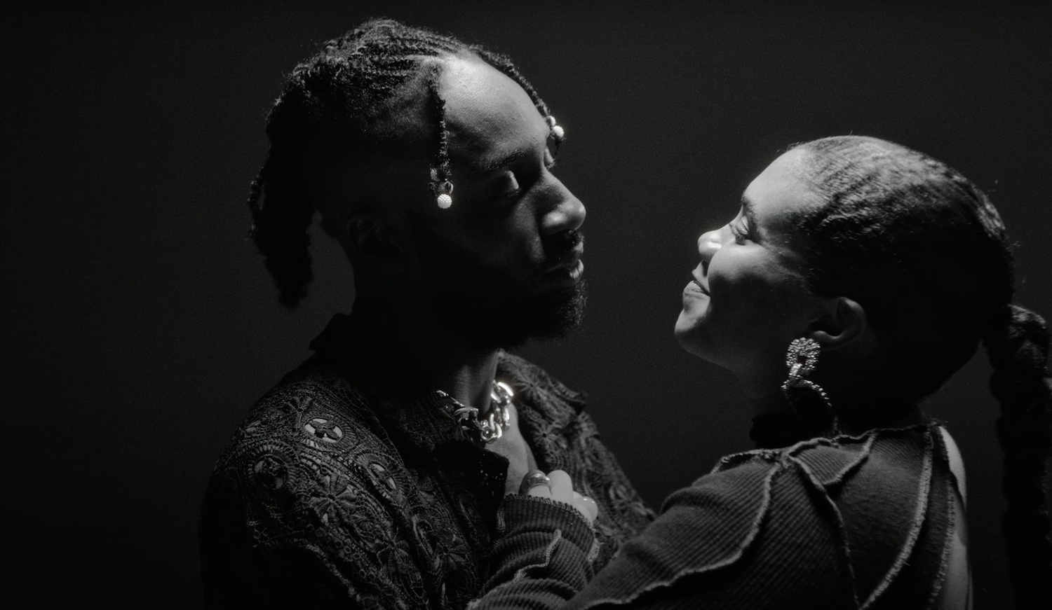 Lovelle I Cant Stop Thinkin Bout U video