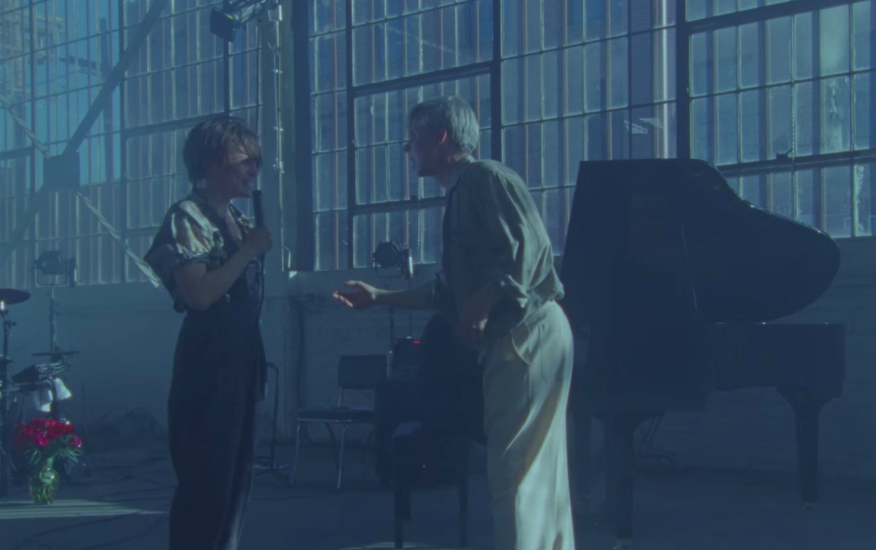 MGMT Christine Queens