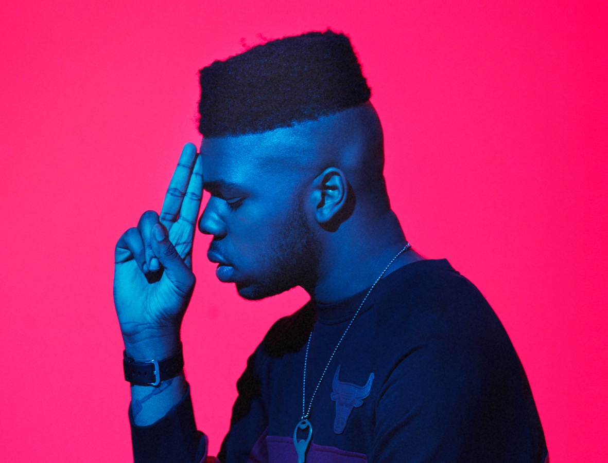MNEK SINGLE IMAGE