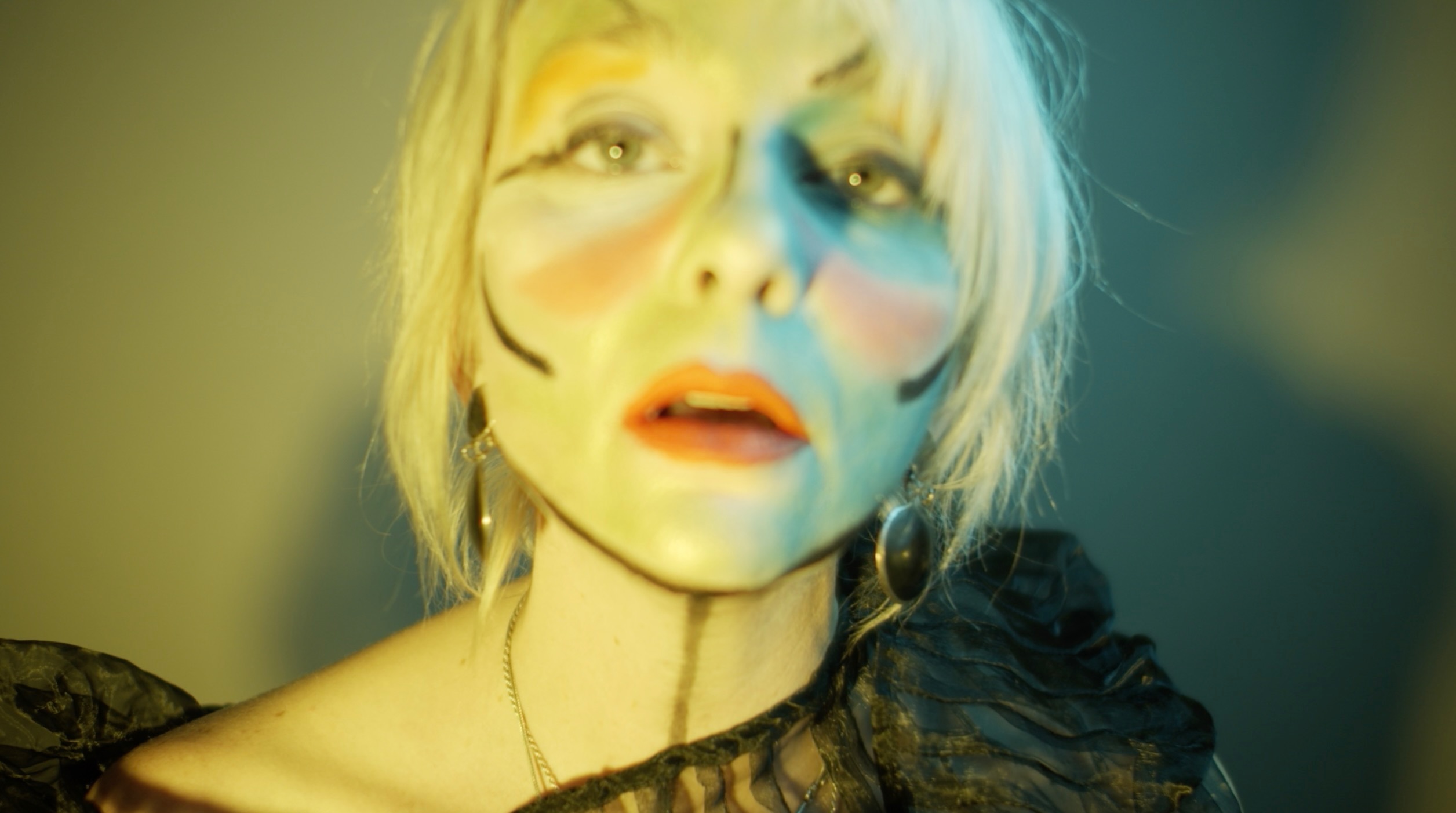 Mega Bog 28 04 2023 00 22 57