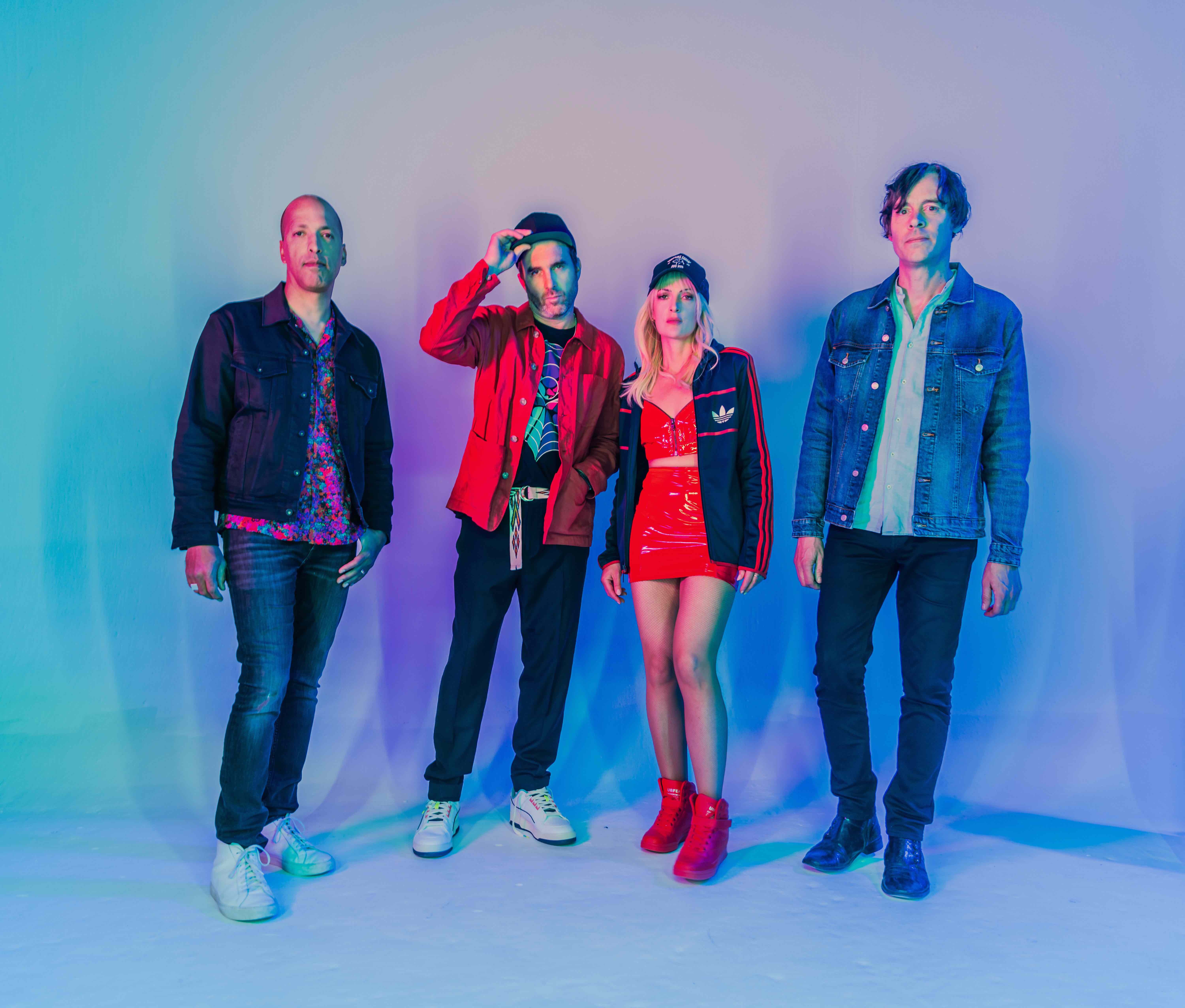 Metric blue and red 2023