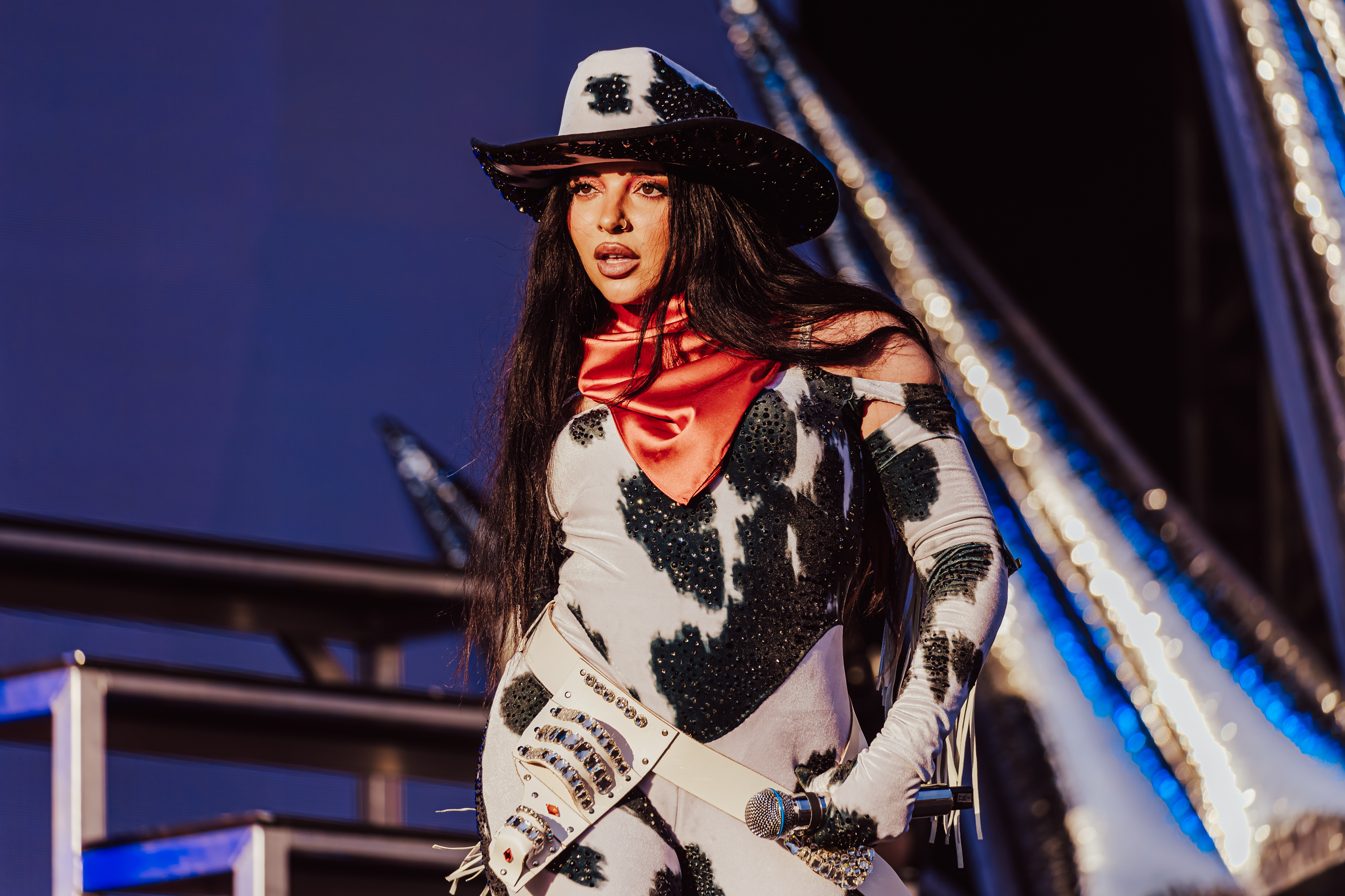 Mighty Hoopla 2025 by Corinne Cumming 01348