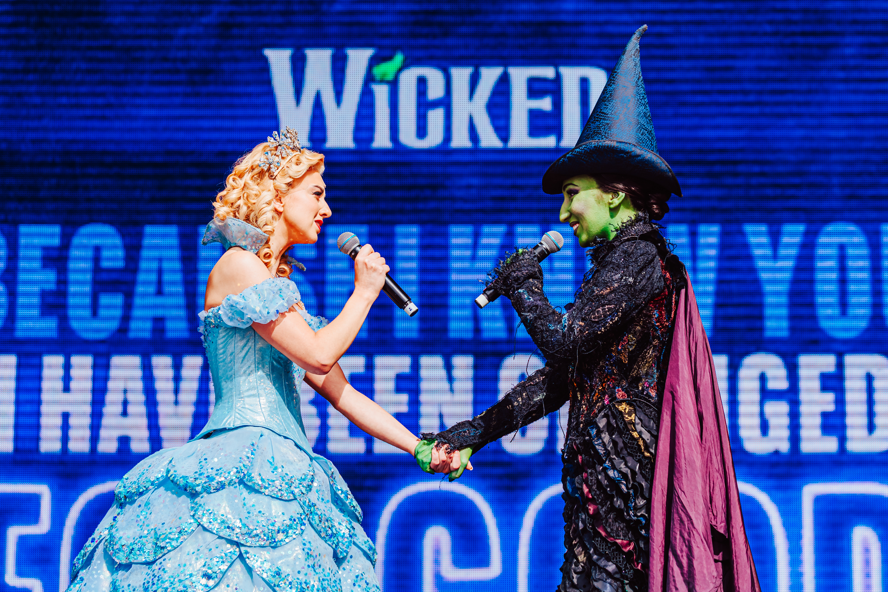 Mighty Hoopla 2025 by Corinne Cumming 02940