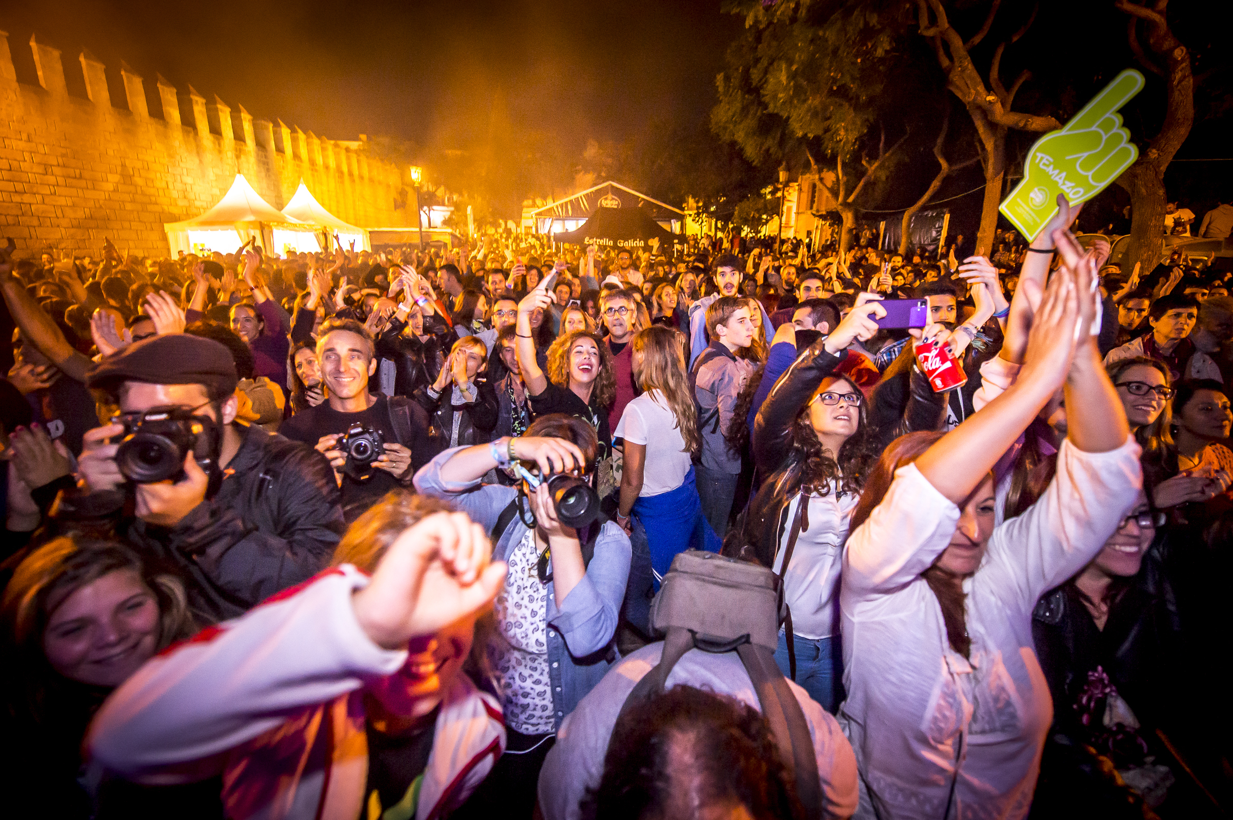 Monkey Week Crowd Javier Rosa