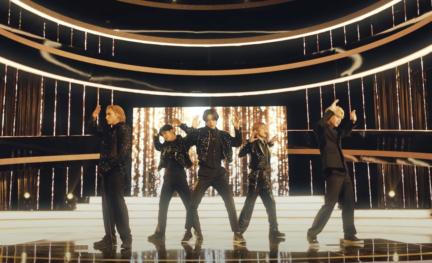 Monsta X Love video