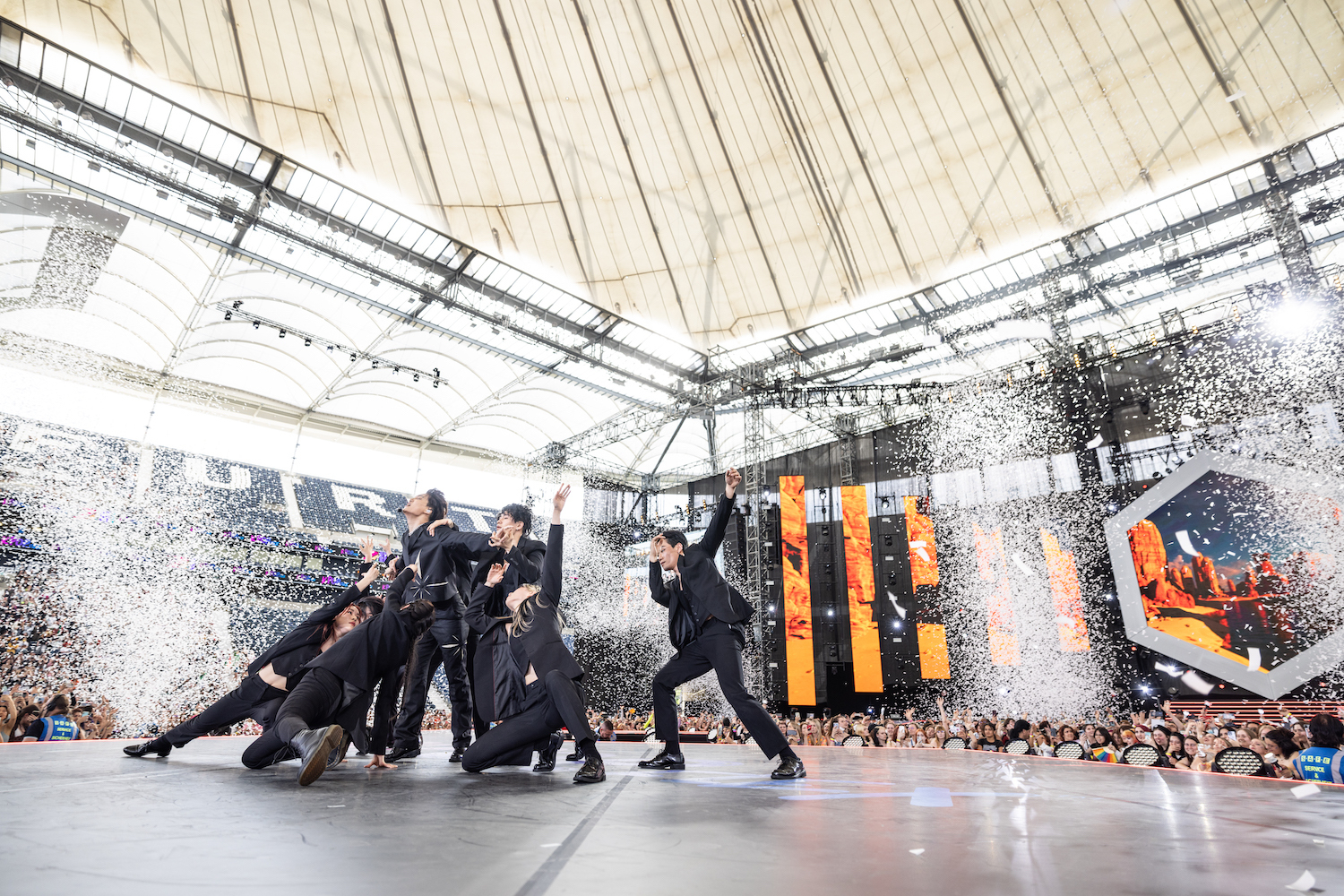 Monsta XKPOP FLEX Sat 14 May 22 Cr D Kphotos