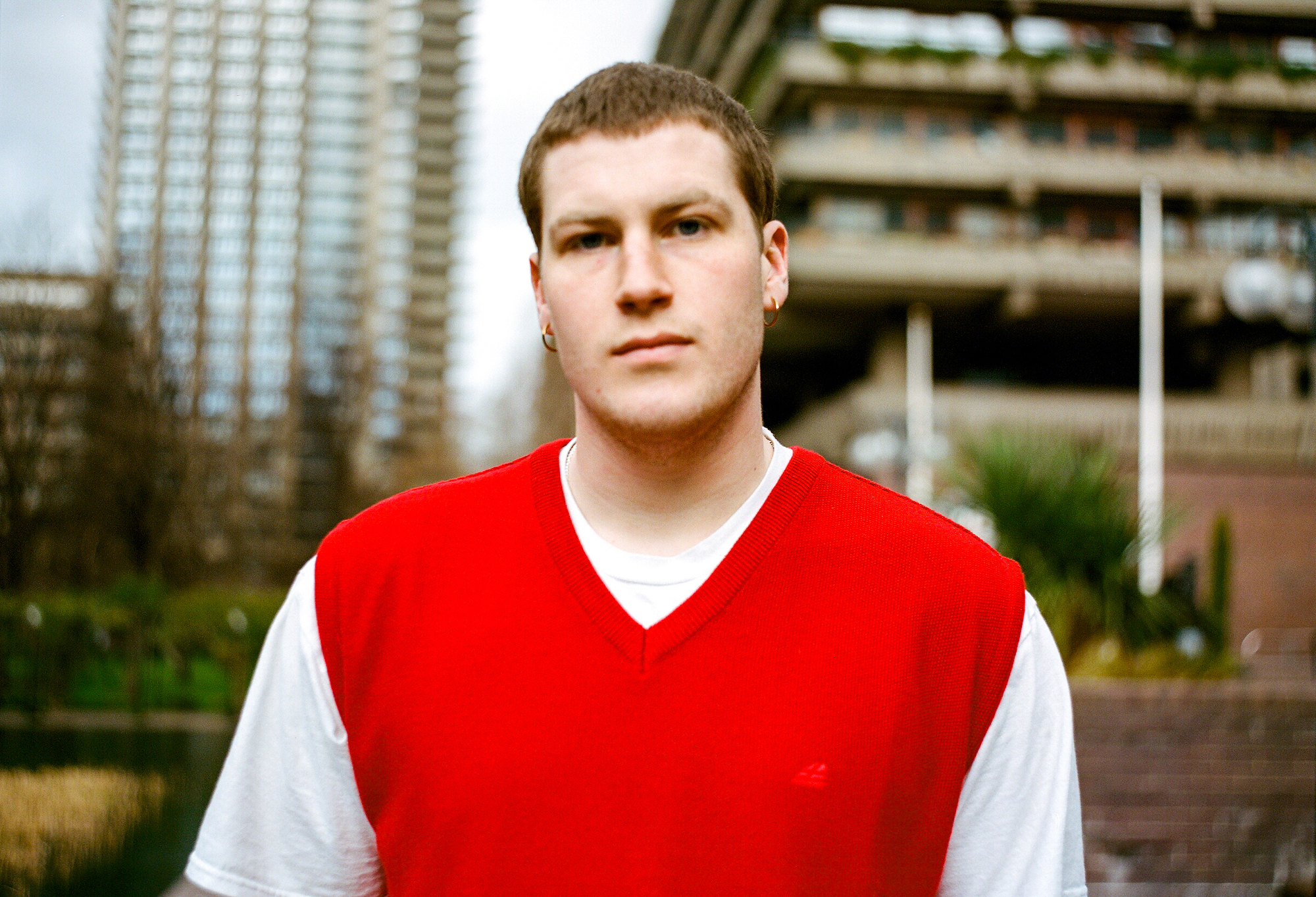 Nested press shot