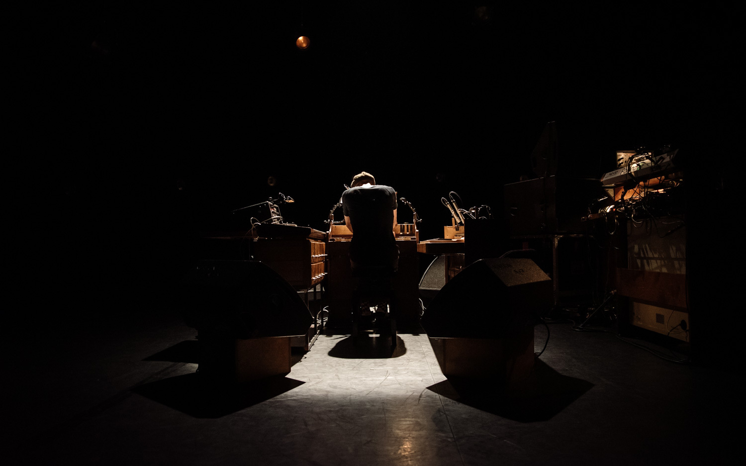 Nils Frahm in concert Evetim Apollo London UK 9460