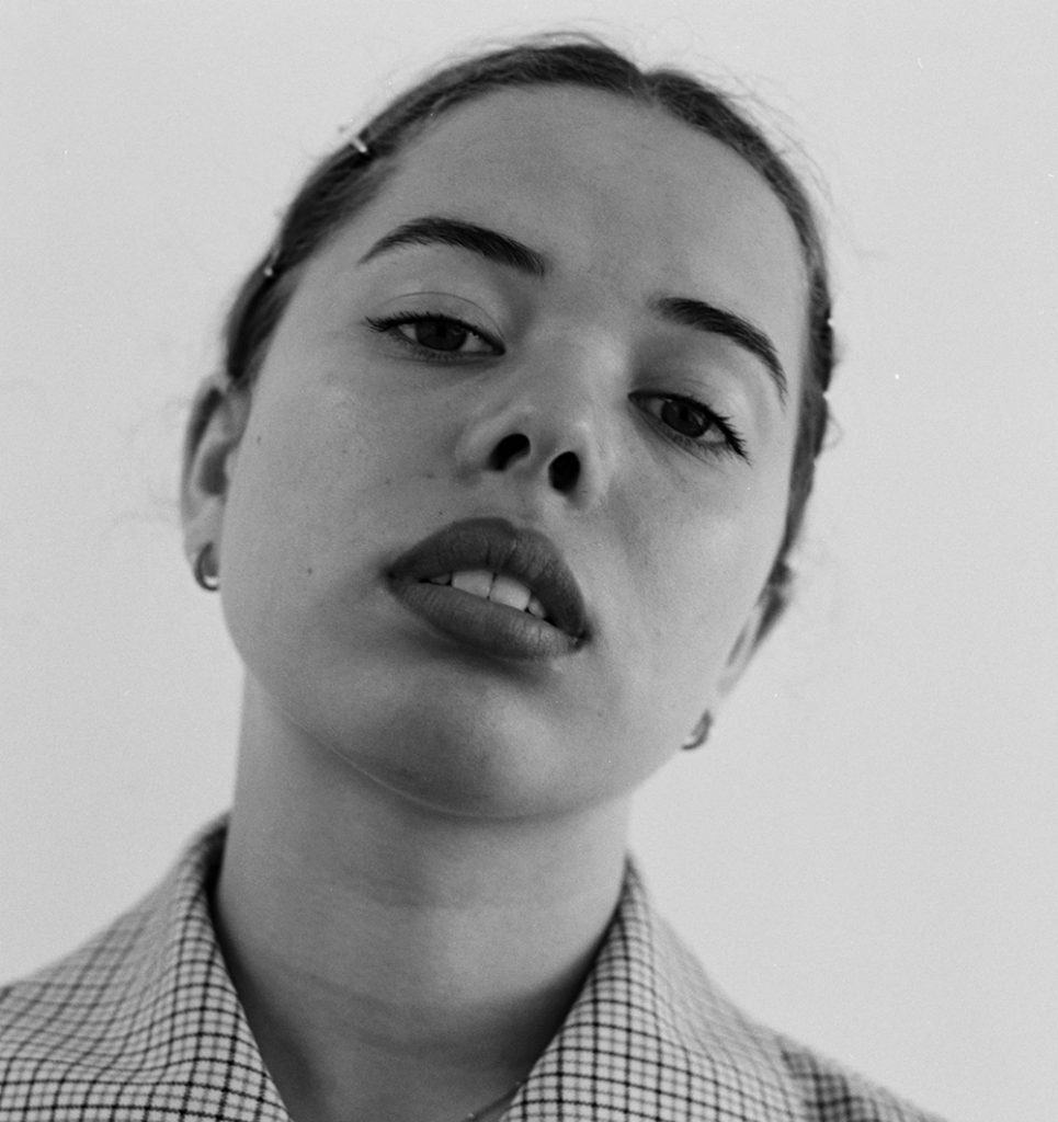 Nilufer Yanya 965x1024