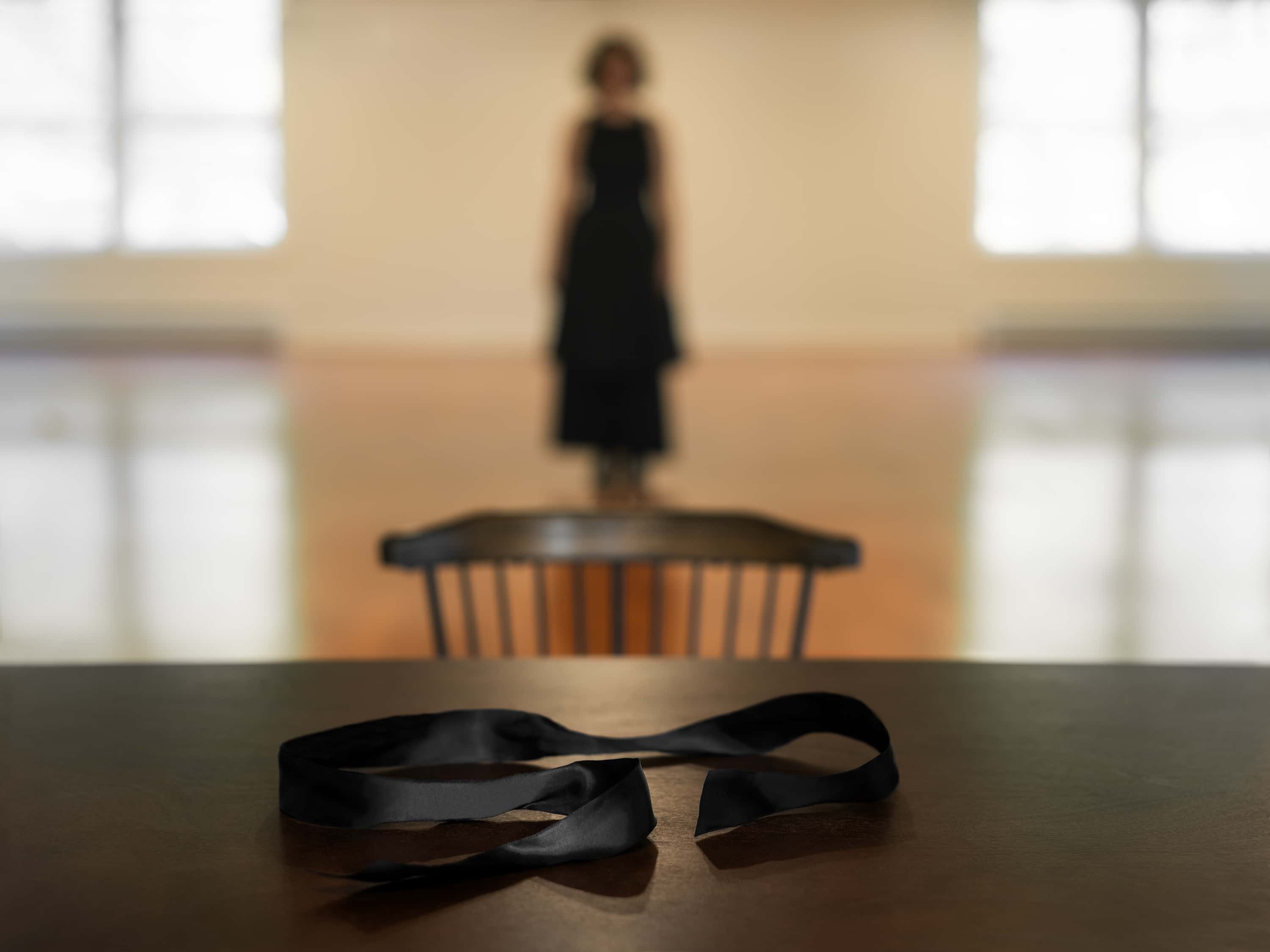 Nina Nastasia 2022 E Color