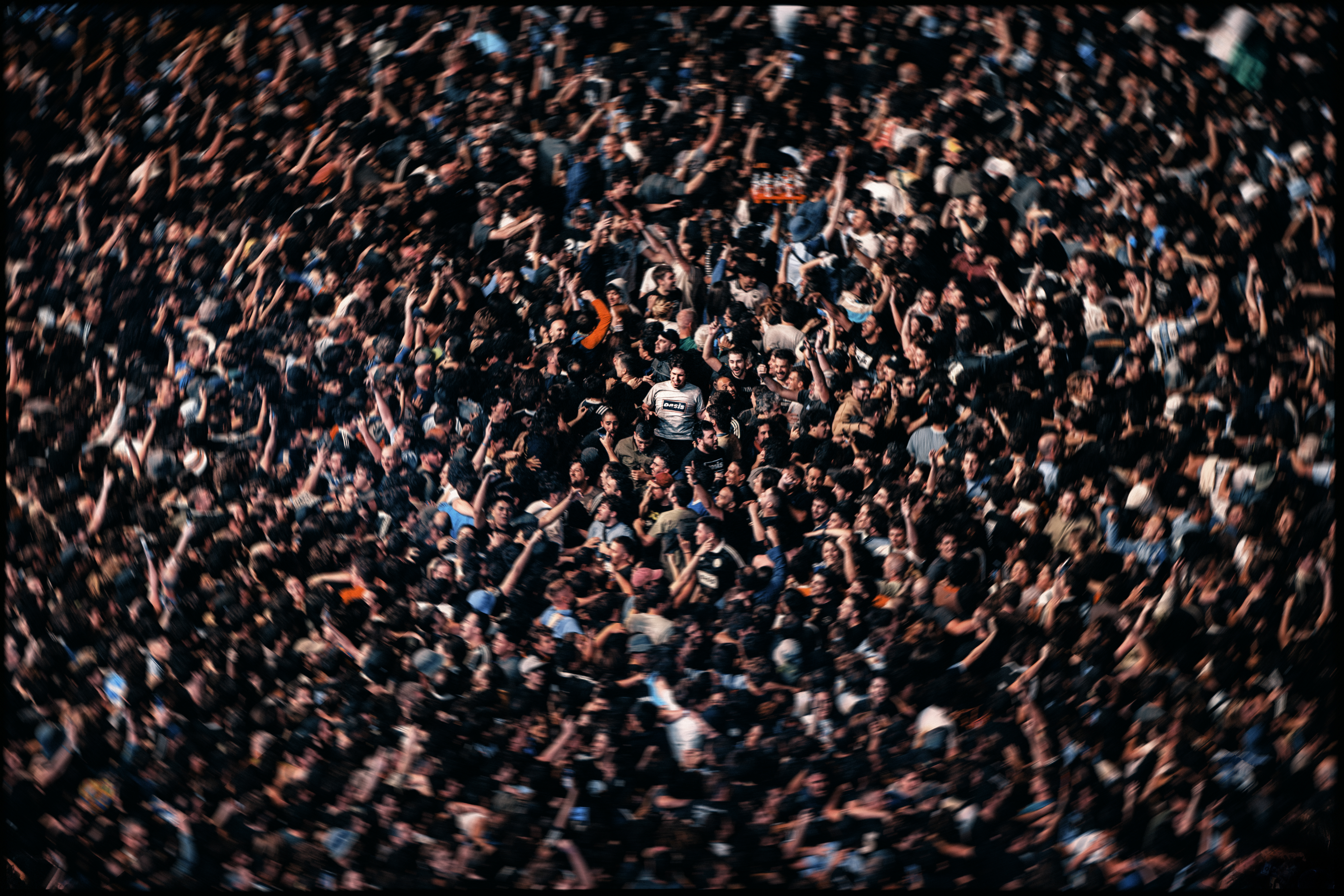 Oasis CROWD credit Joshua Halling