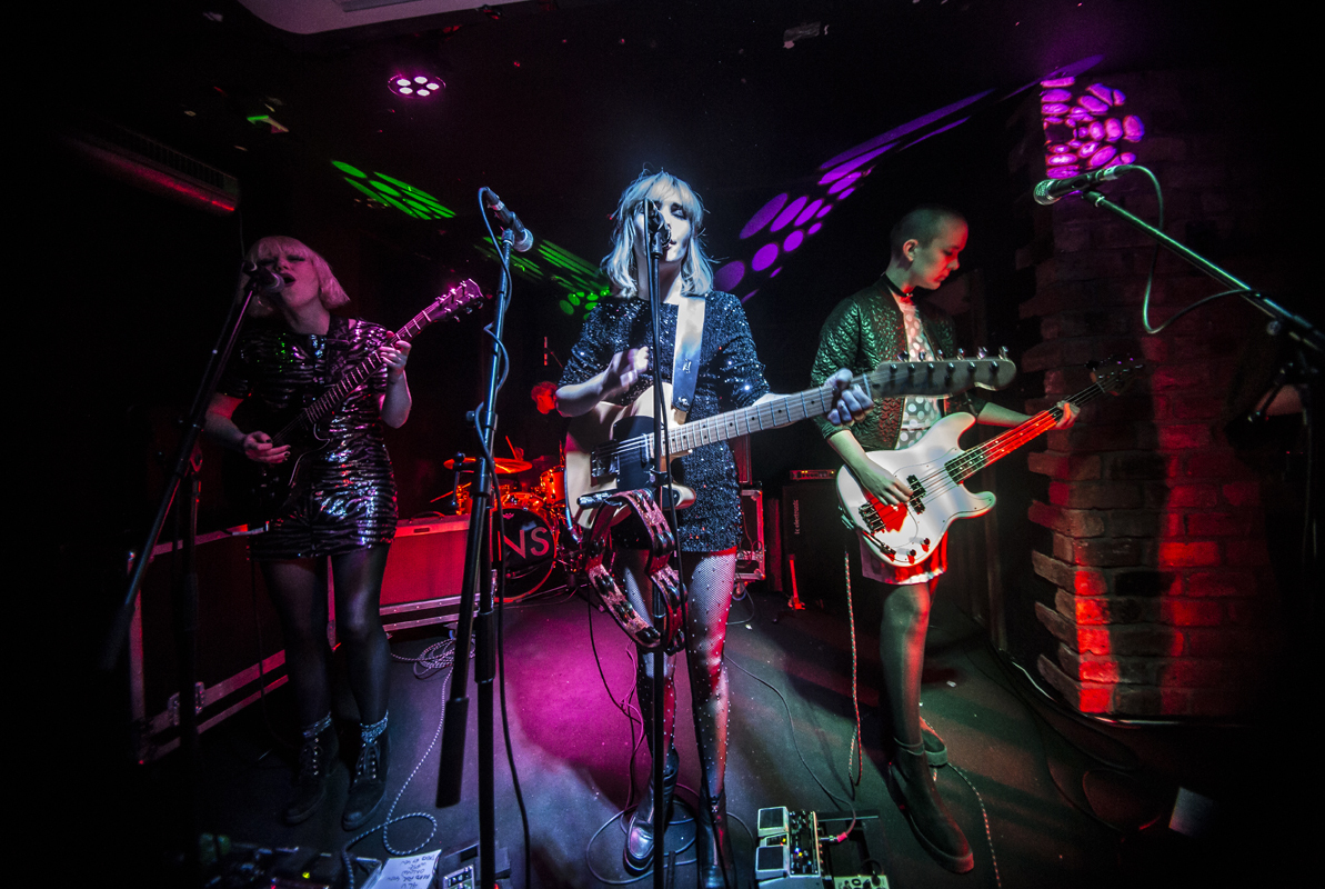 PINS hug and pint 130216 davidmcandrew 05