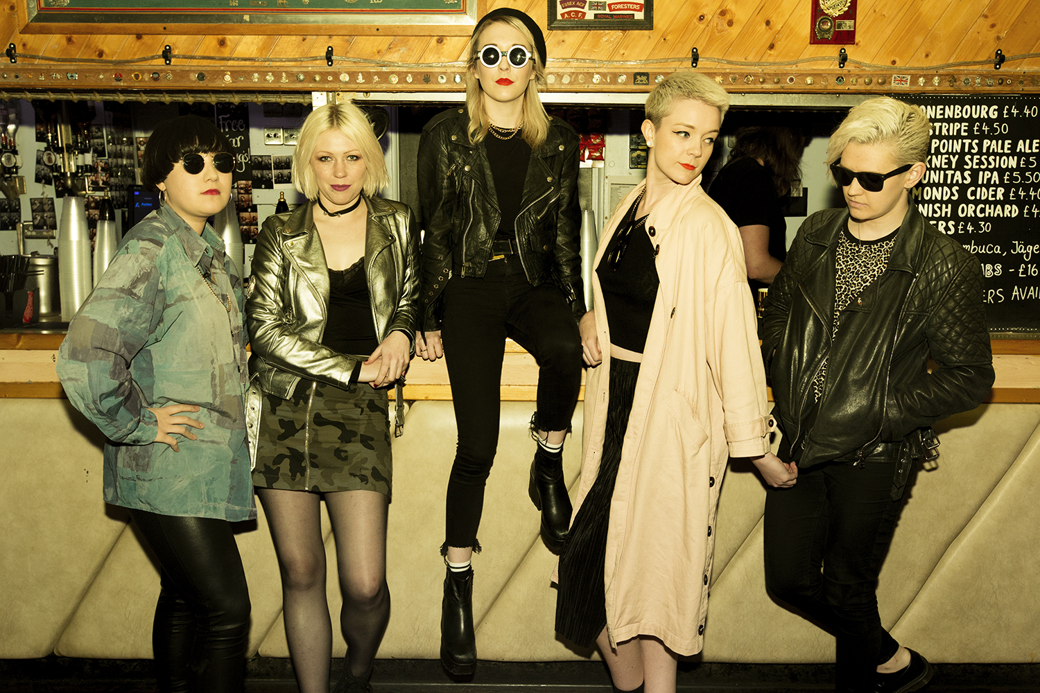 PINS 18 Moth Club London 20 04 17 Chris Almeida