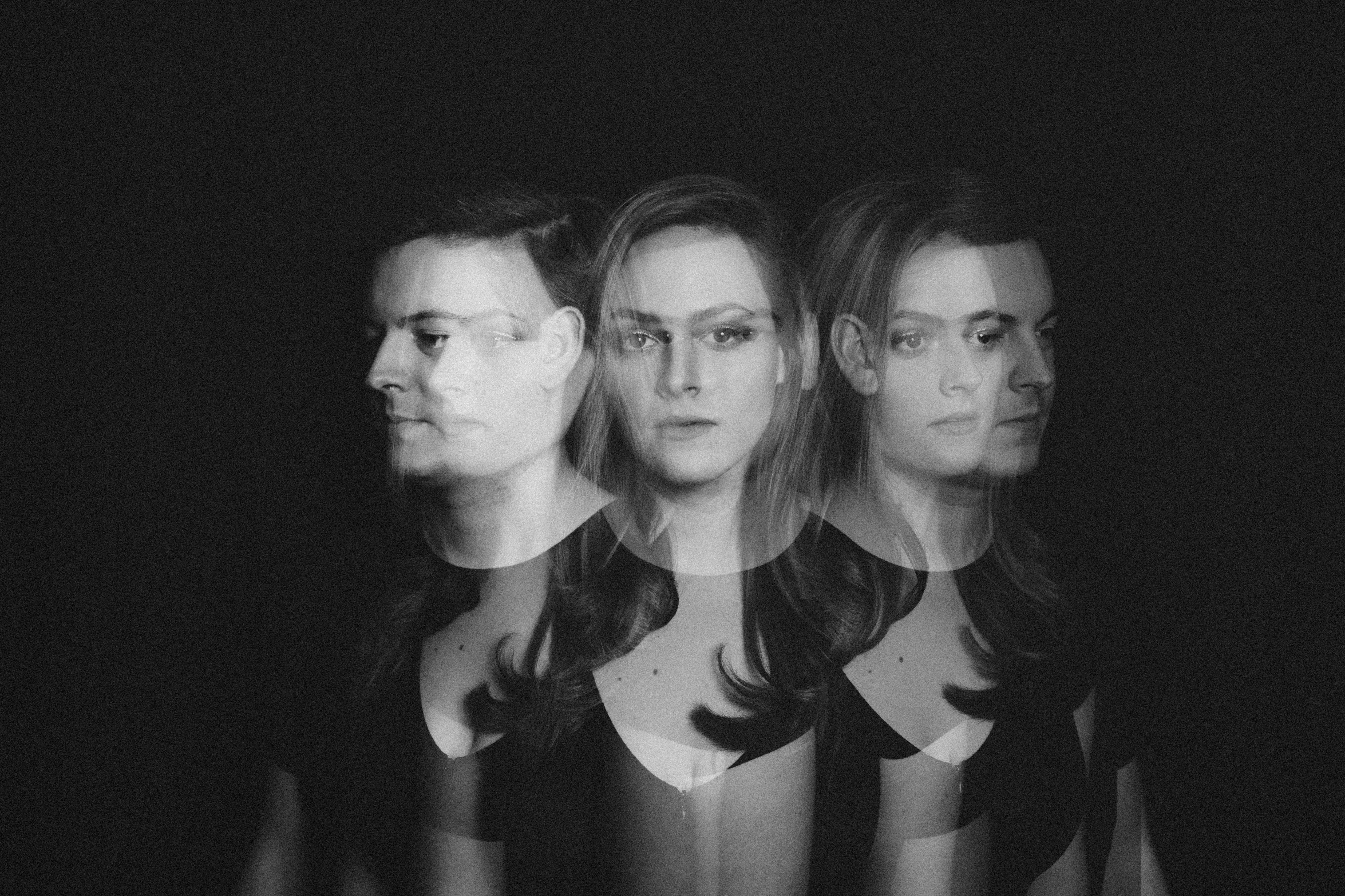 Paperwhite Lauren Kallen