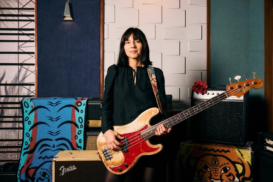 Paz Lenchantin solo album