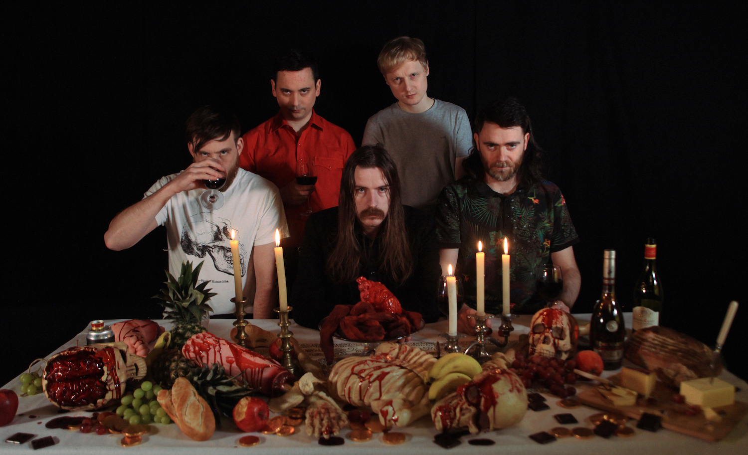 Pigs feast credit Pigsx7