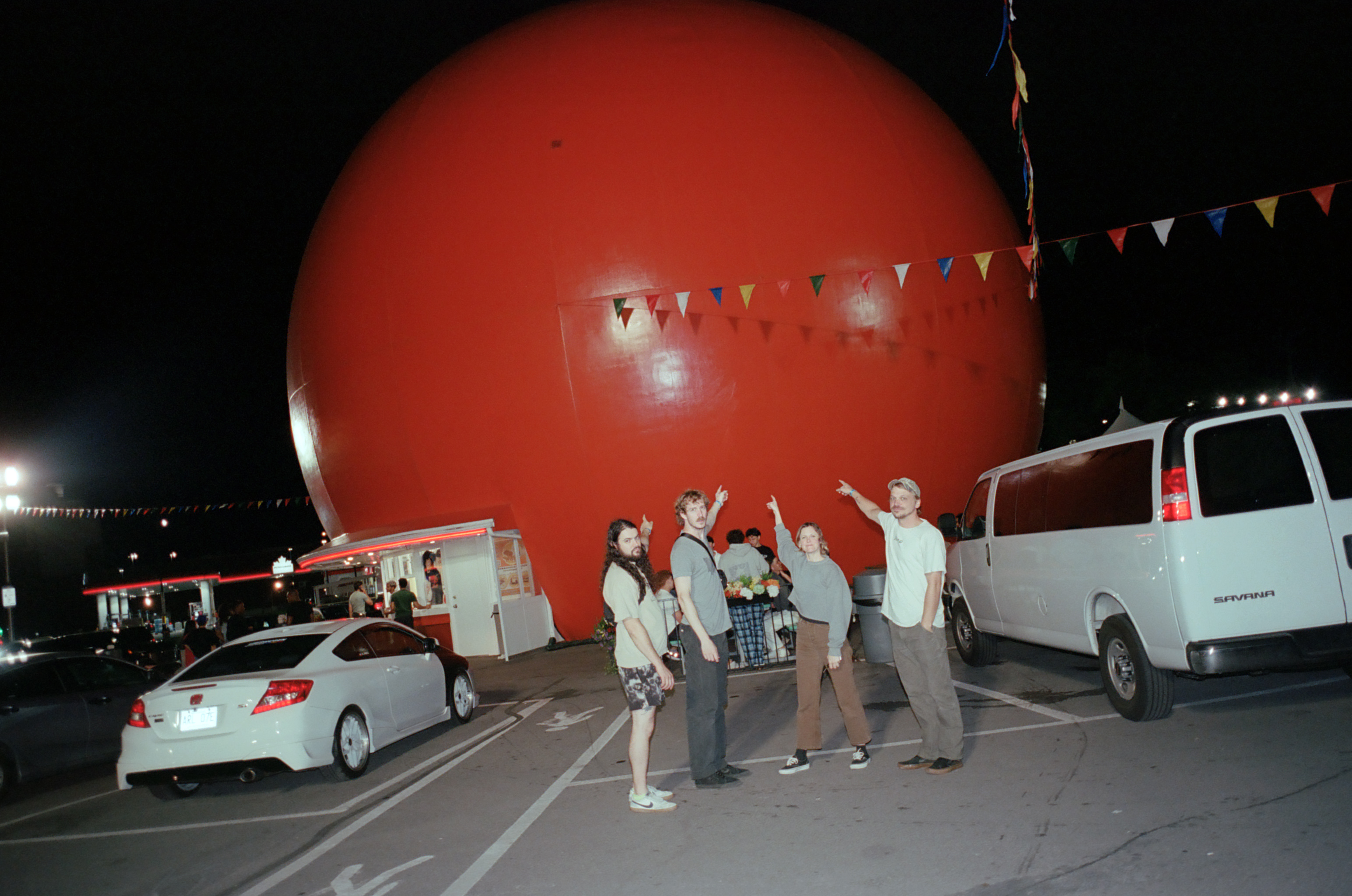 Porcelain announce West Coast tour with new album on the way