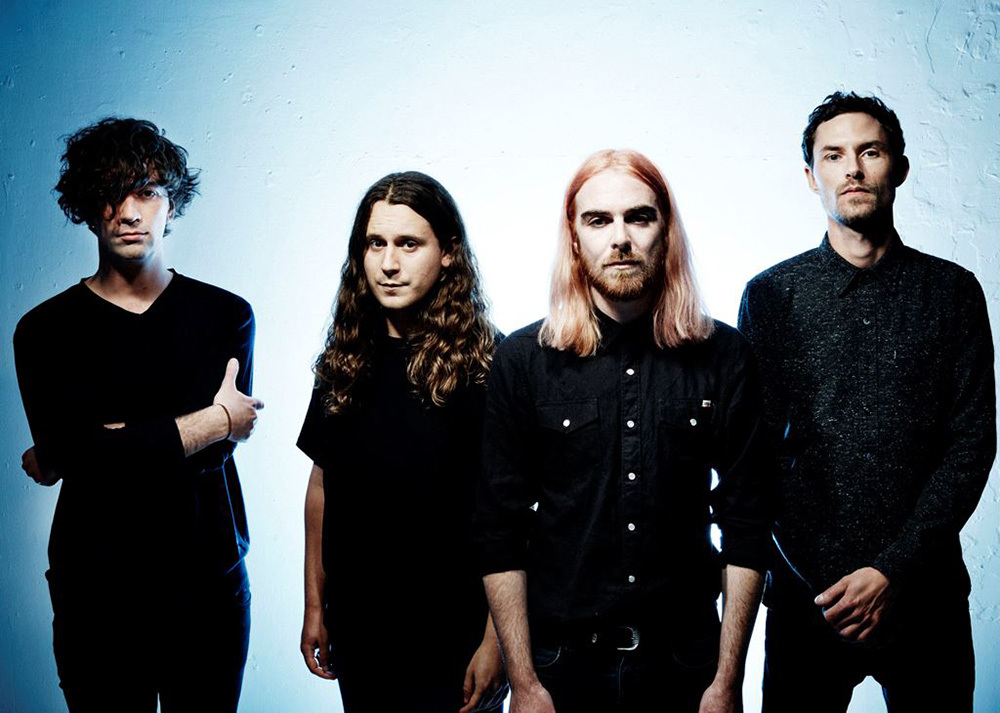 Pulles Apart By Horses0916 Gullick Q8 A9973 WEB
