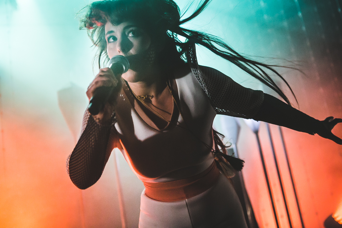 Purity Ring O2 SBE London 300415 Wunmi Onibudo 10