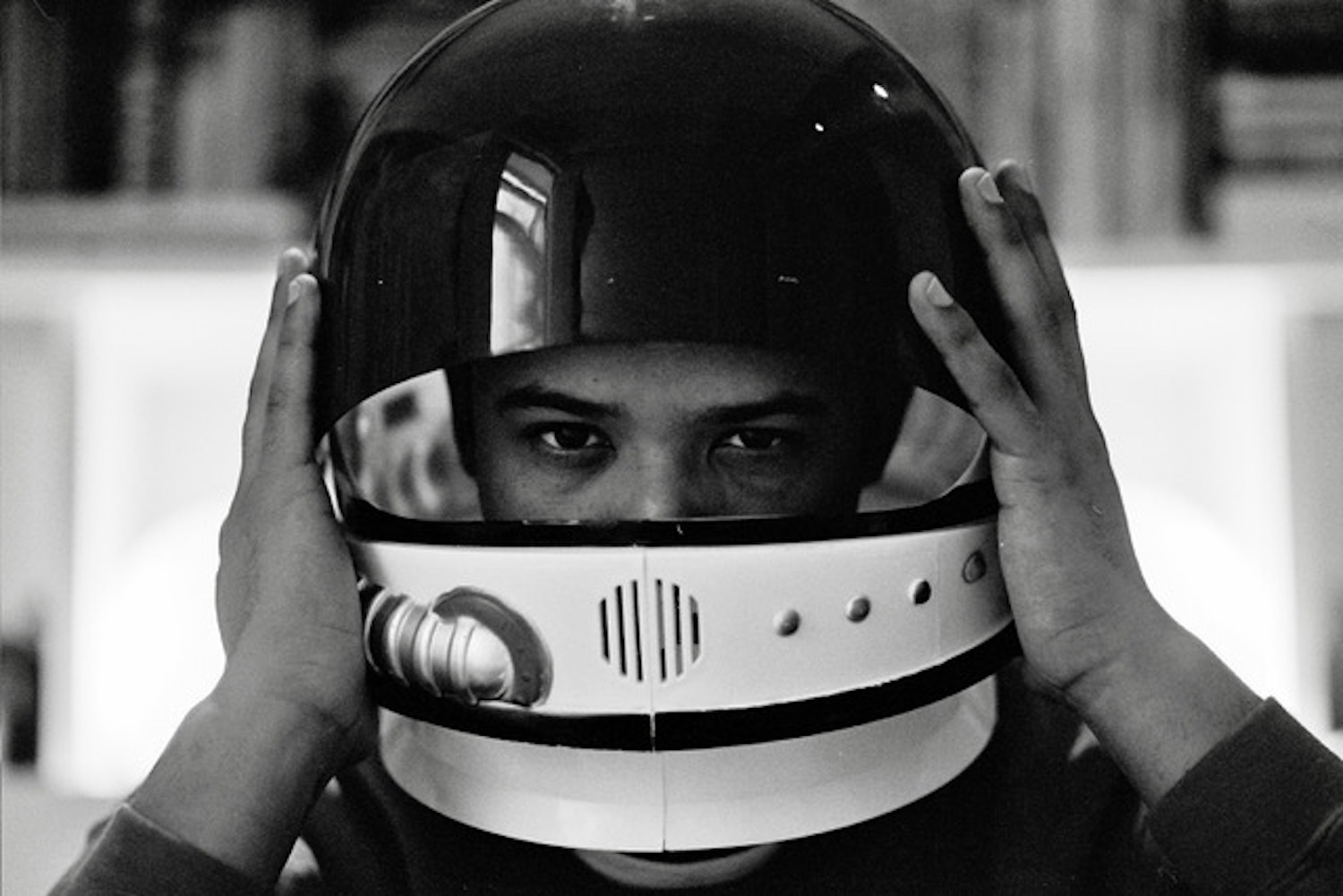 RALEIGH RITCHIE PRESS SHOT