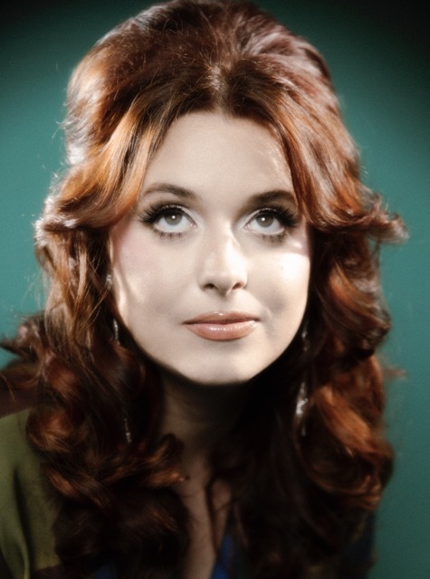 R Mx JGT A36 A3871 Retouch Medium