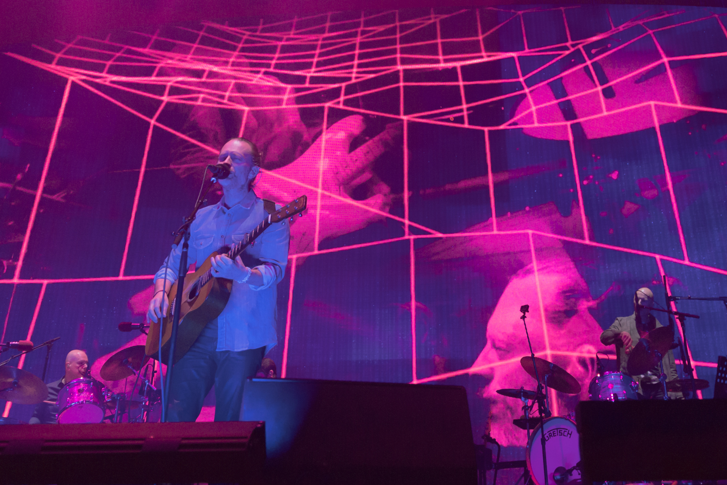 Radiohead at Key Arena in Seattle 080417 by Ian Young 09