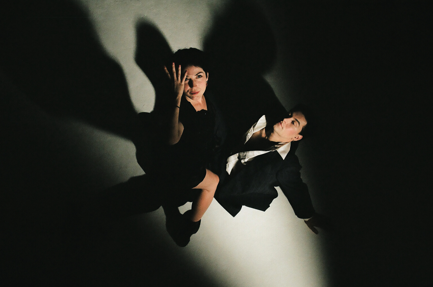 Robbie and Mona shadows studio