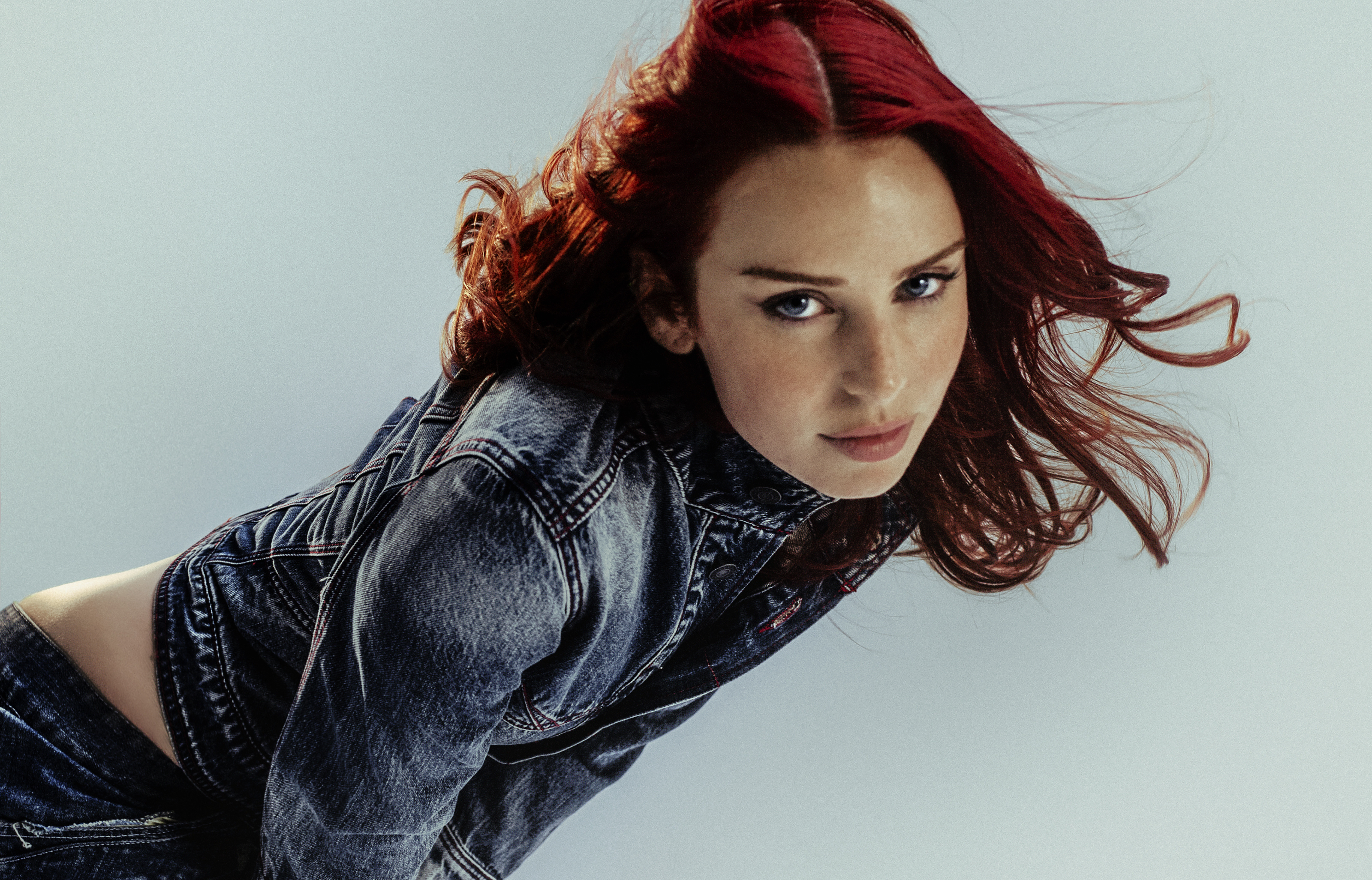 Rose Gray Louder Please