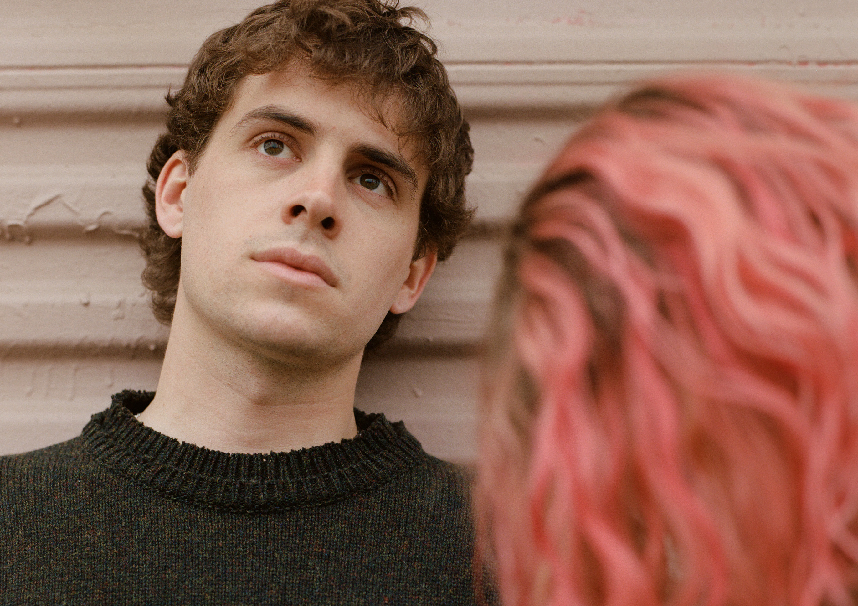 Royel Otis LEAD CAR PRESS SHOT 03 Zora Sicher re touched