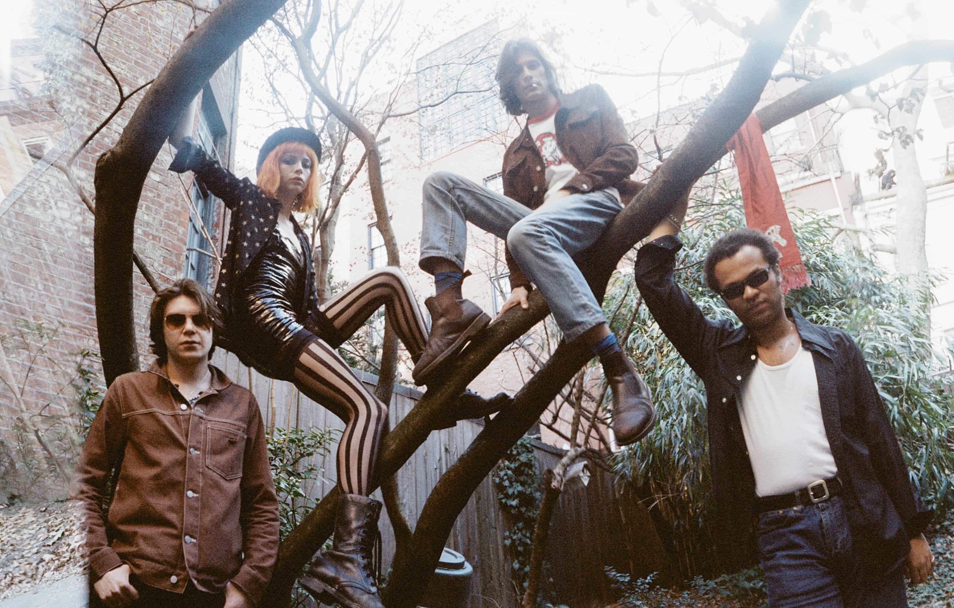 SUNGLASSESFORJAWS2021credit Zackery Michael