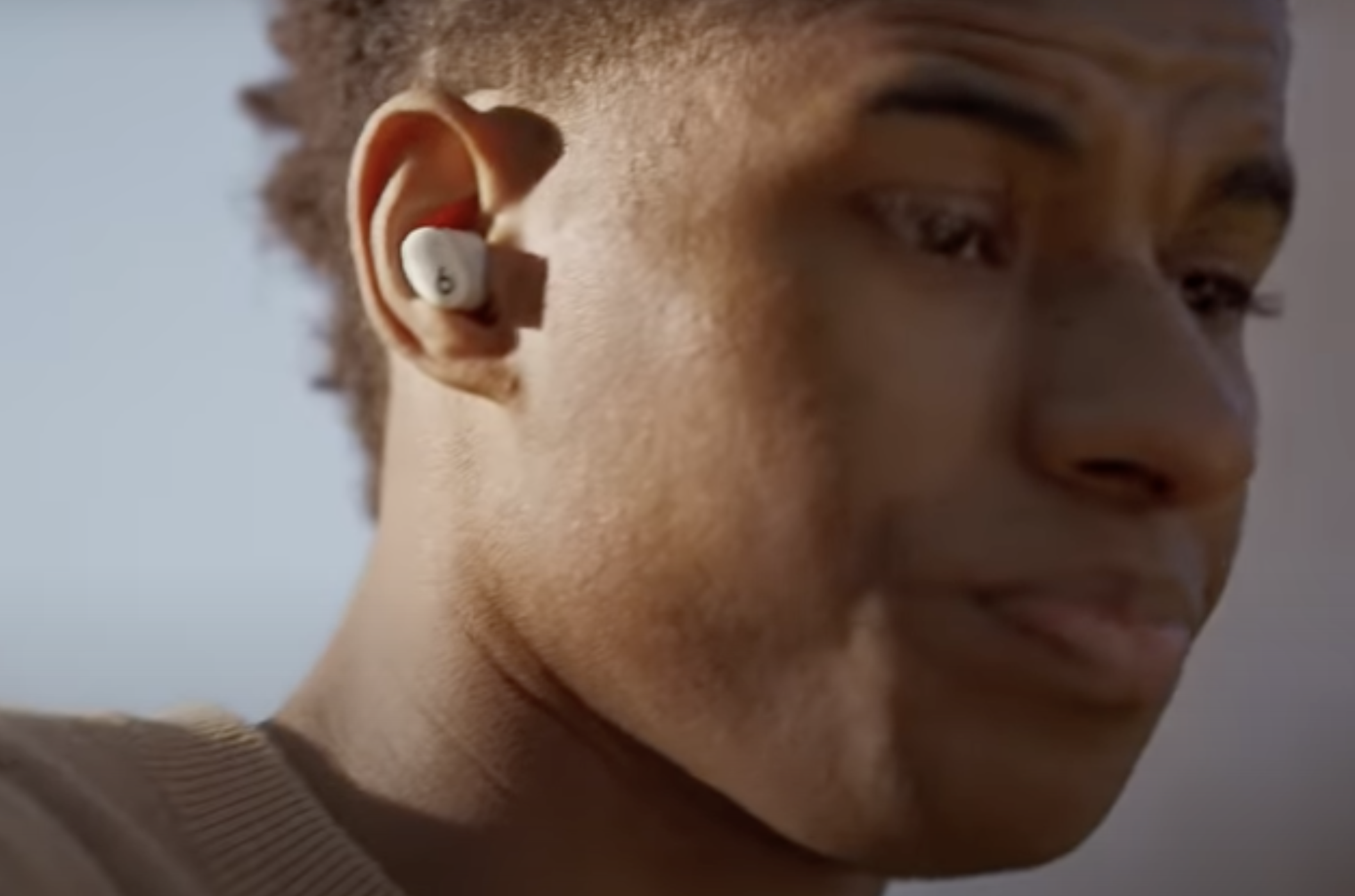 Marcus Rashford talks about his favourite Dave track on new Beats spot ...