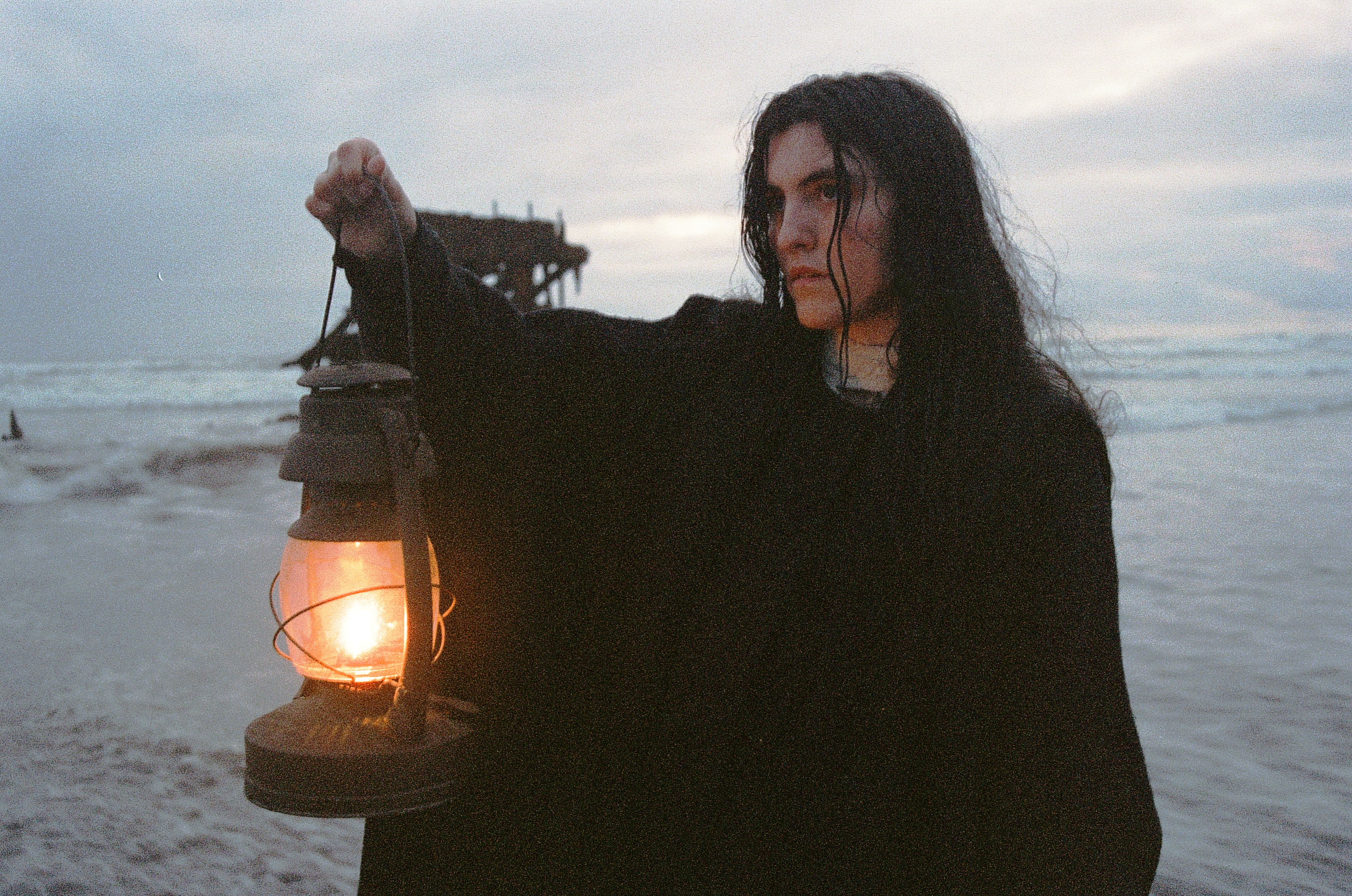 Searows unveils new single, “In Violet” | The Line of Best Fit