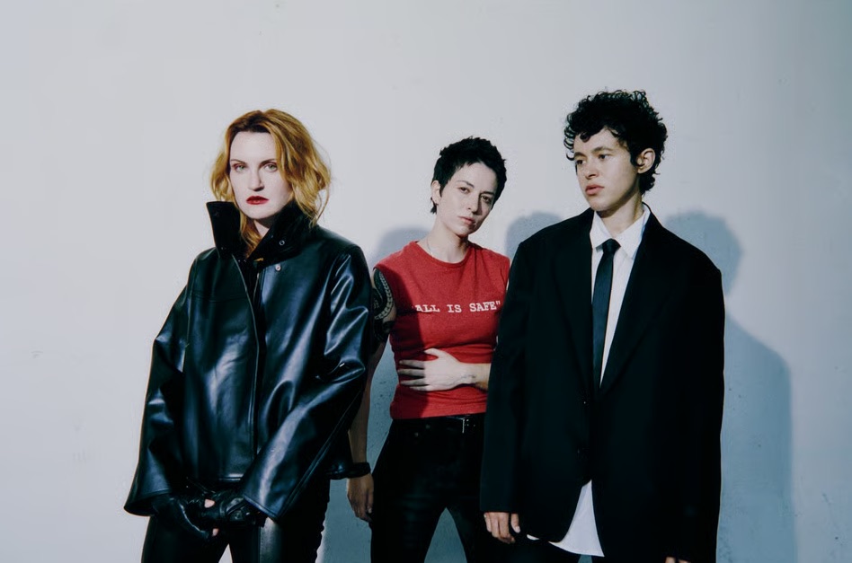 So What Photocredit Dean Bradshaw