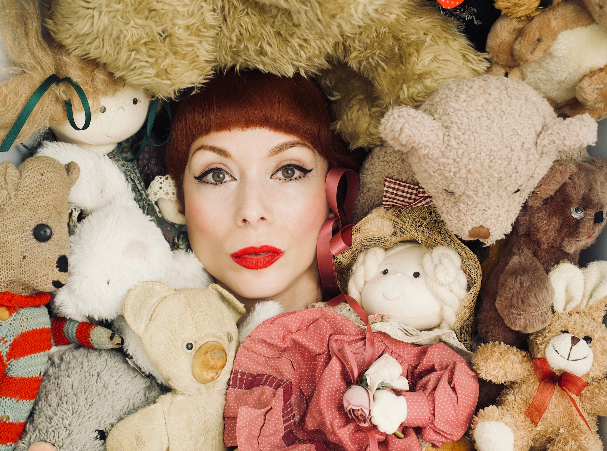 THE ANCHORESS TOY BATH BY JJ ERINGA LANDSCAPE