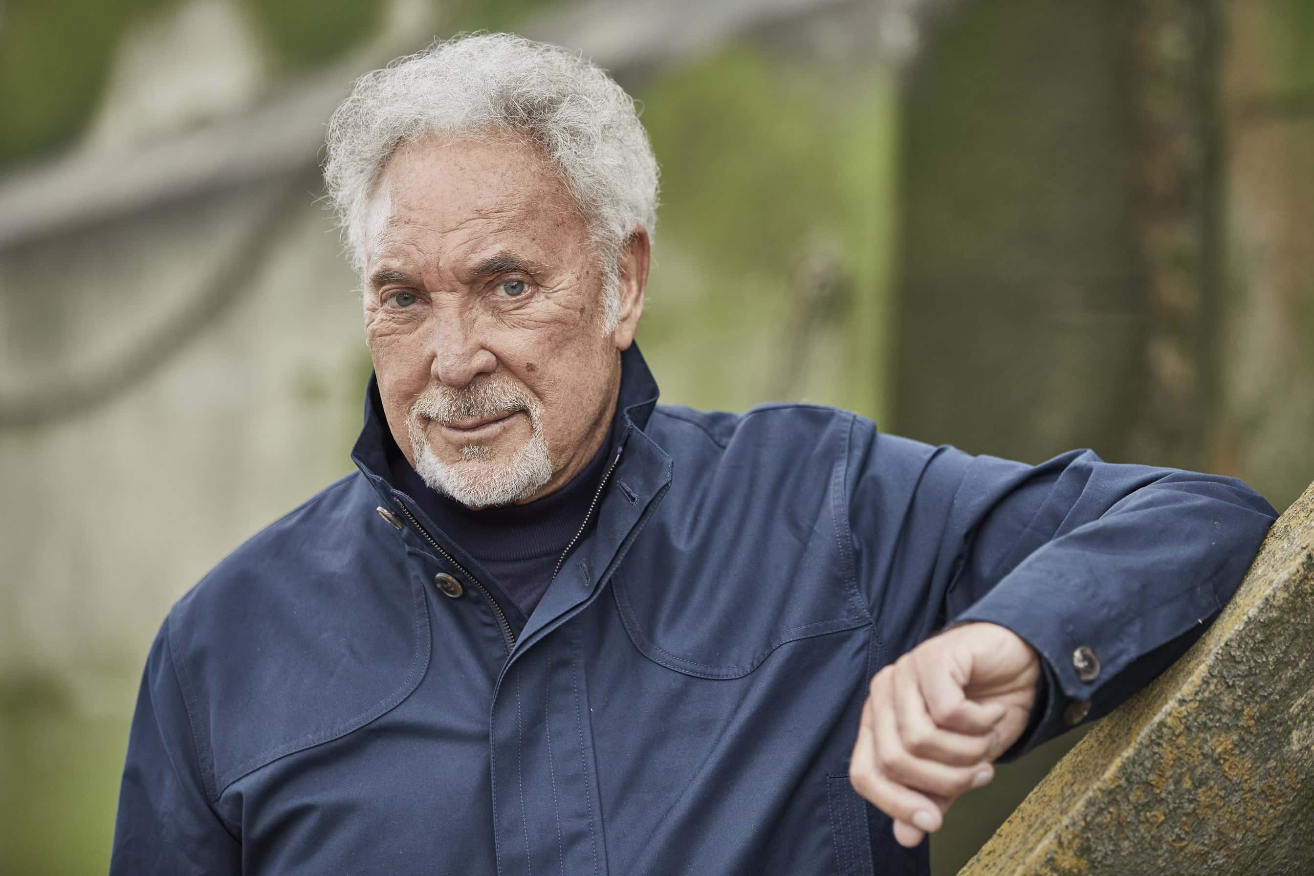 TOM JONES PRESS SHOT 1 RICK GUEST PHOTO CREDIT