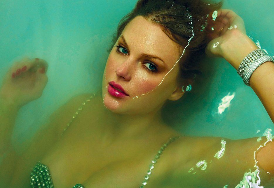 Taylor Swift Showgirl shot