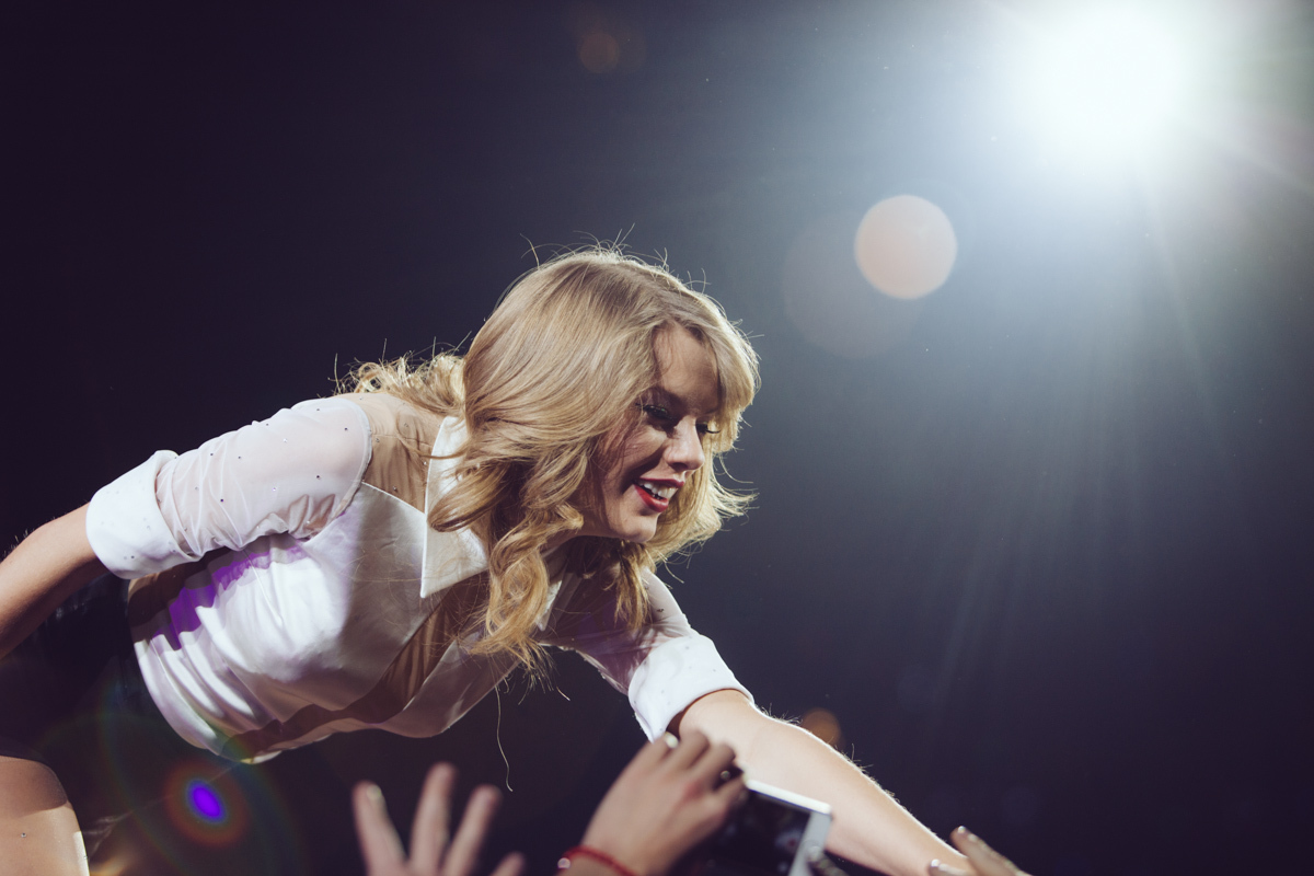 Taylor Swift O2 Arena Feb 2014 JW 2