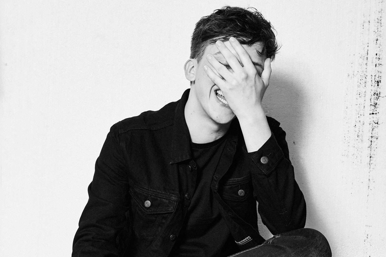 Ten Tonnes 1500x1000