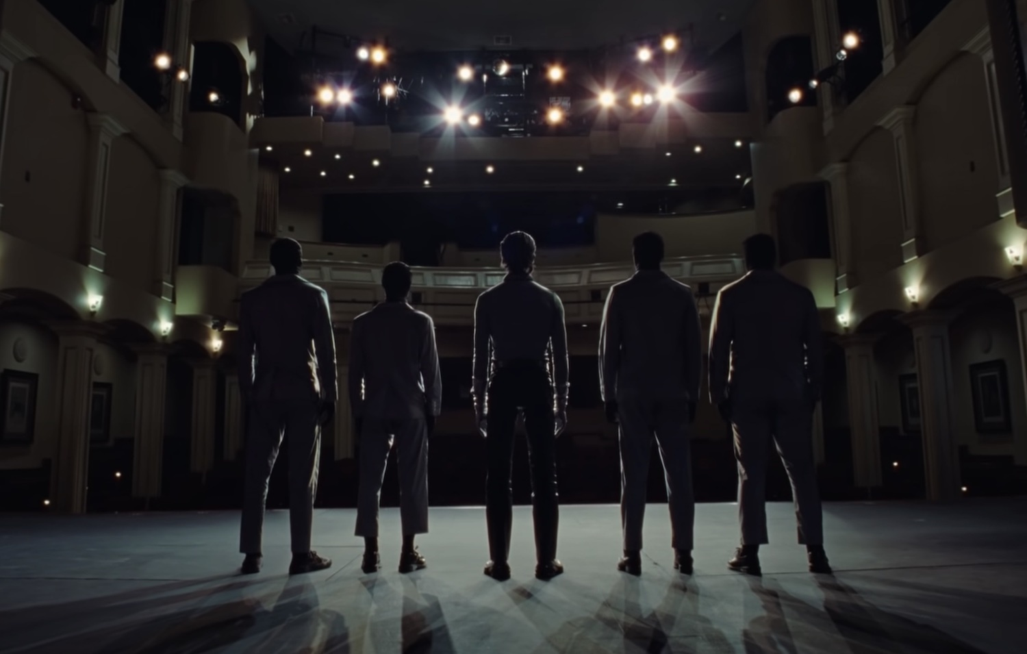 The Neighbourhood Stargazing video