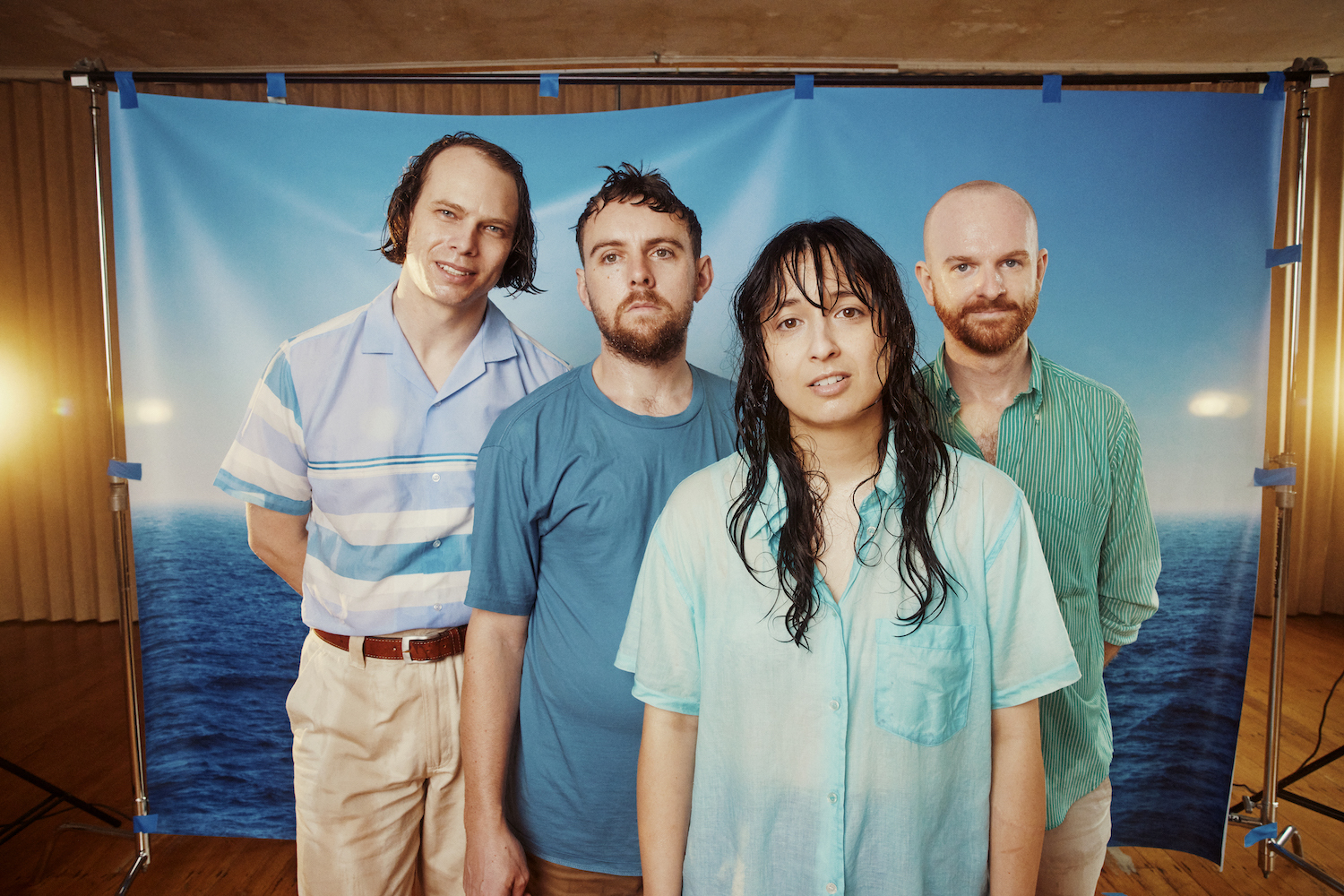 The Beths 0412 frances carter knees deep