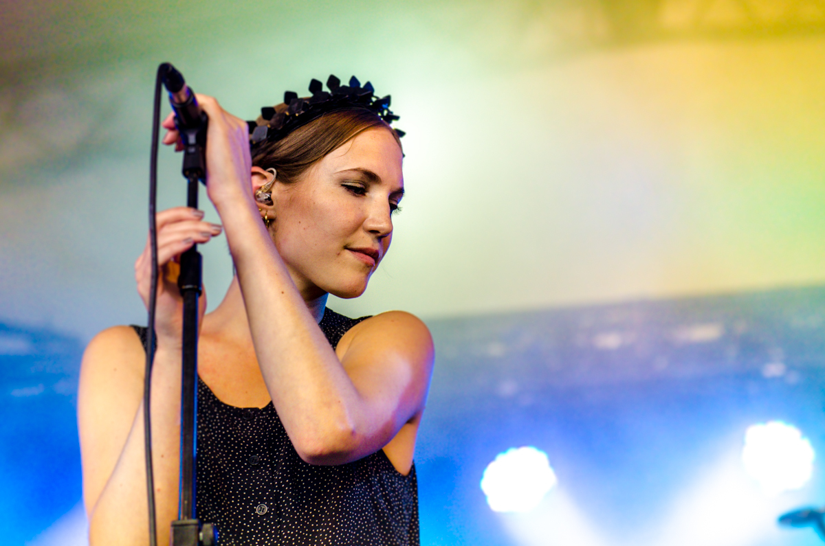 Womans Hour 200714 Latitude 2014 Photo by Howard Melnyczuk 10