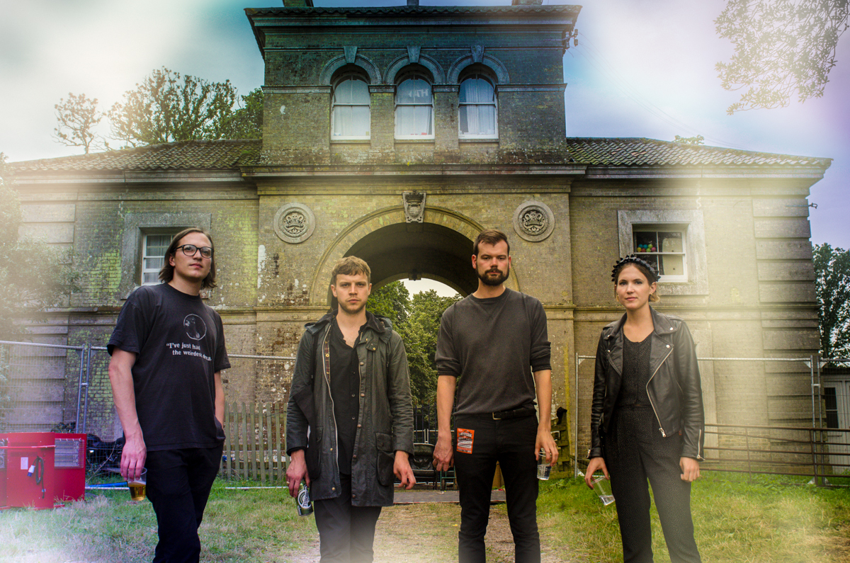 Womans Hour Behind The Scenes 200714 Latitude Festival by Howard Melnyczuk 5