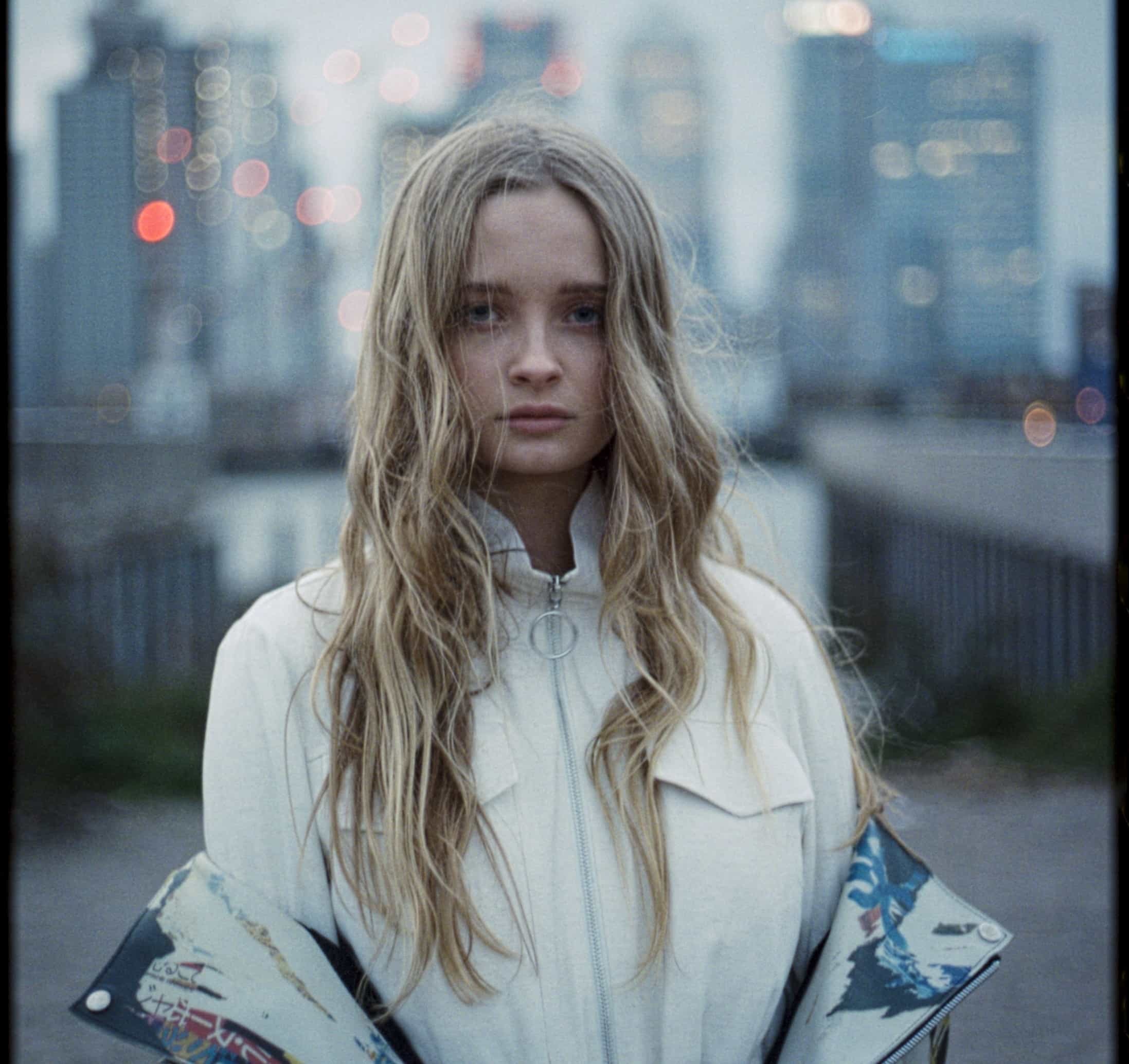 Yaeger IDEKWIS Stills Retouched DK 9