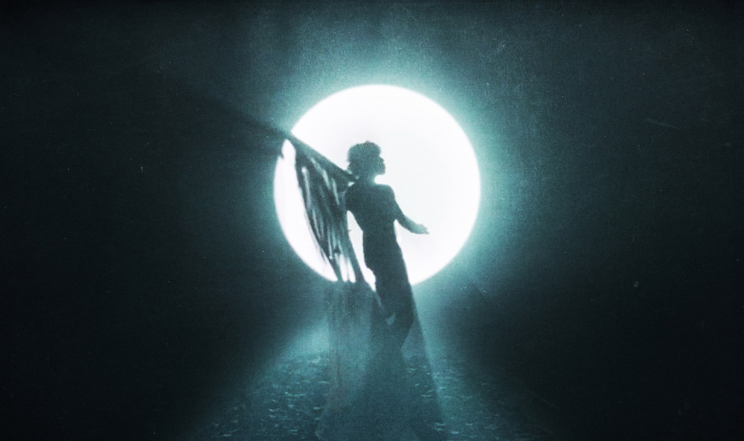 Yves Tumor moon silhouette