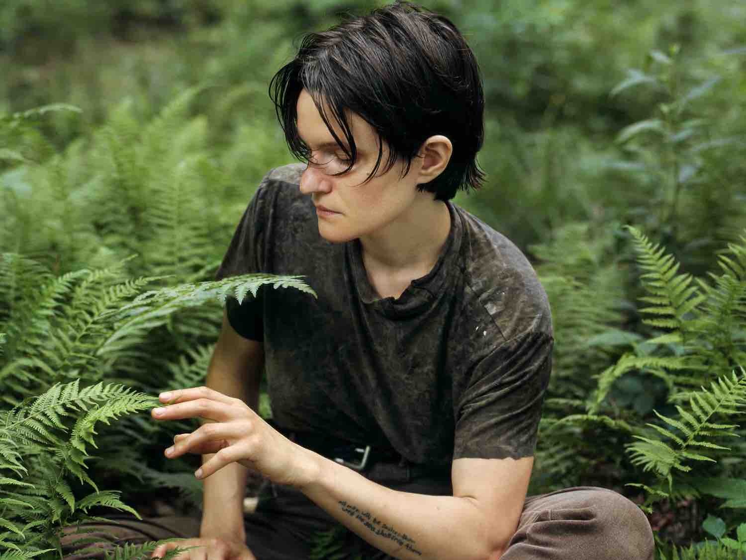 Adrianne lenker Genesis Baez