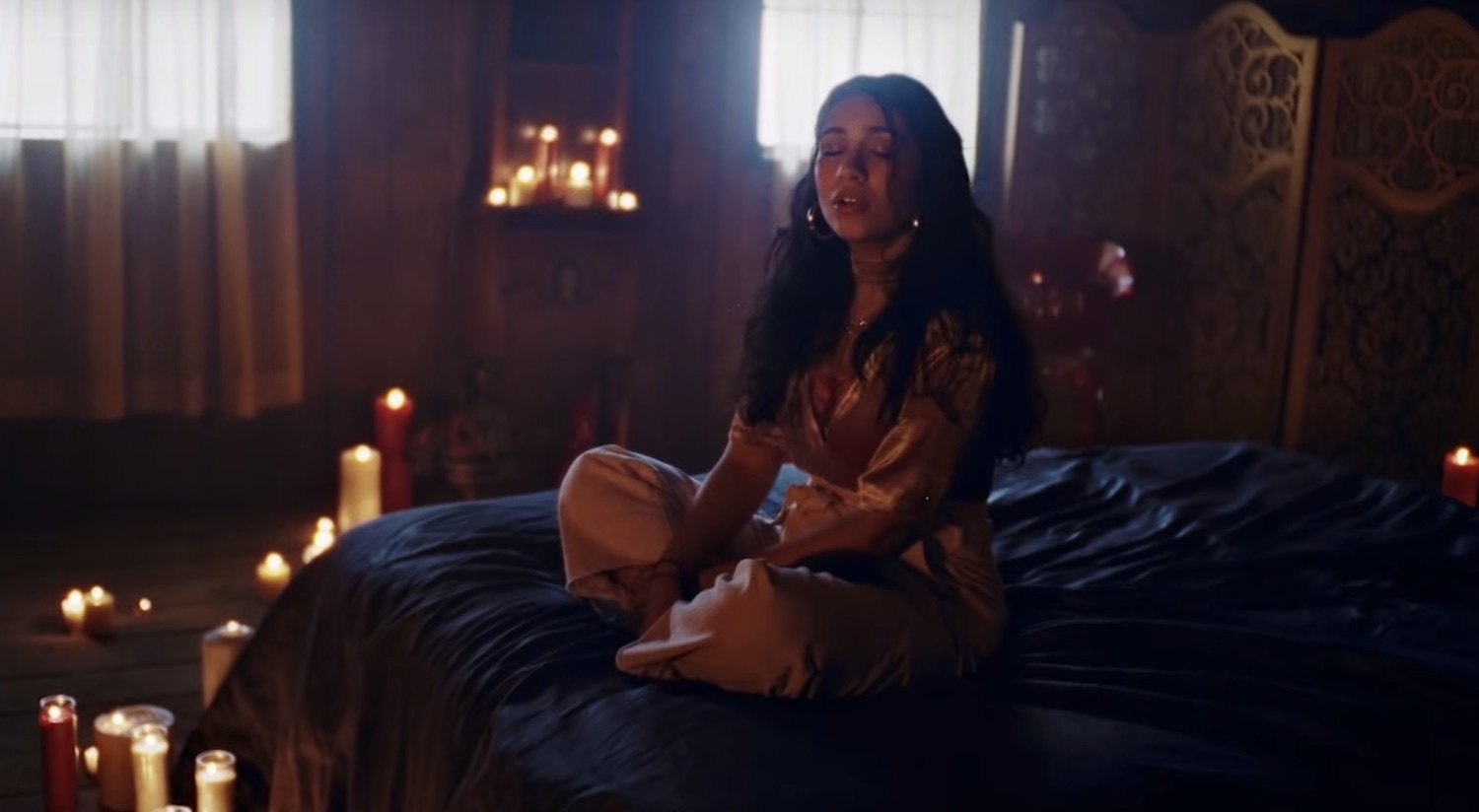 Alessia cara out of love video